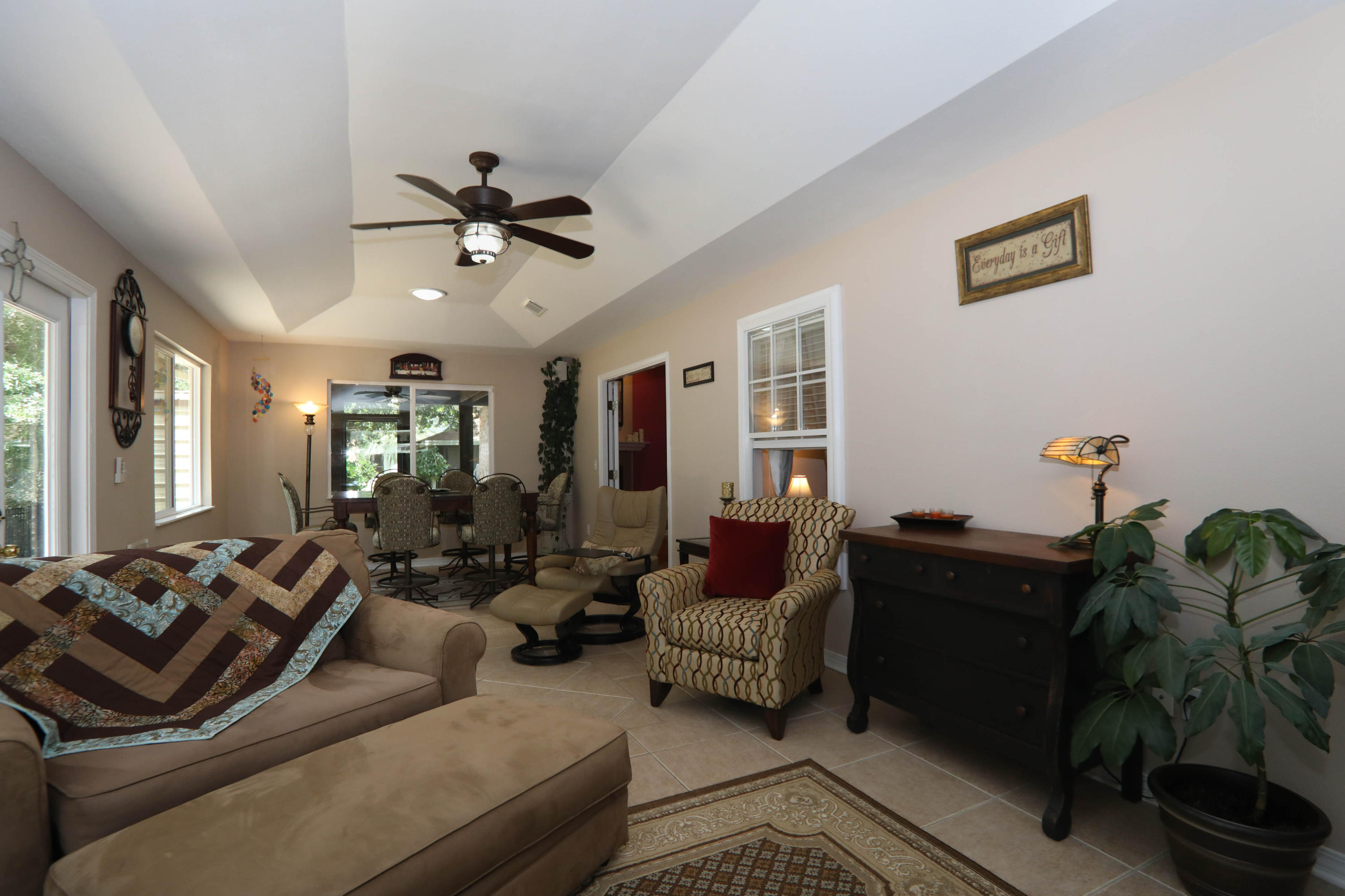 HOLLEY BY THE SEA - Residential