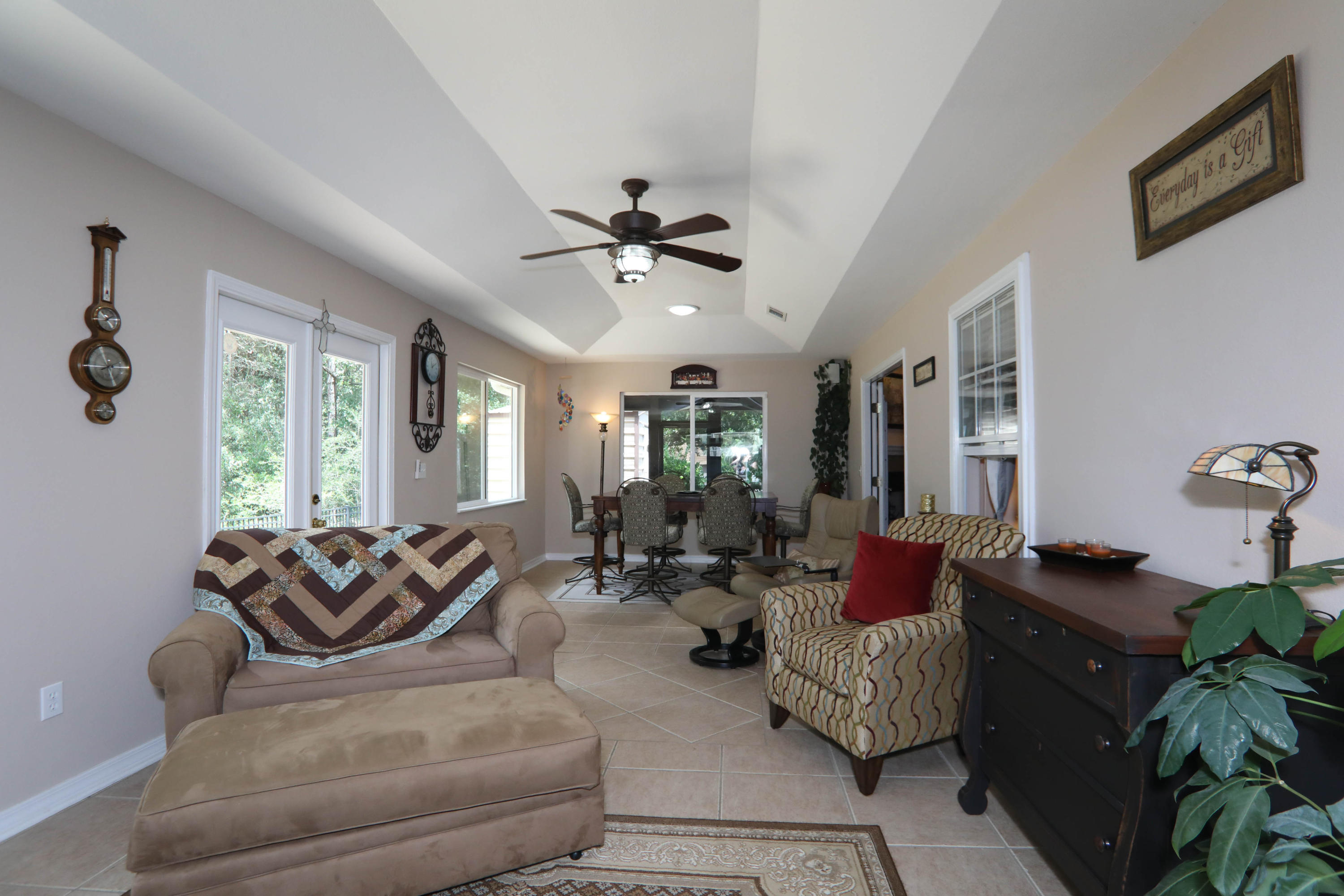 HOLLEY BY THE SEA - Residential