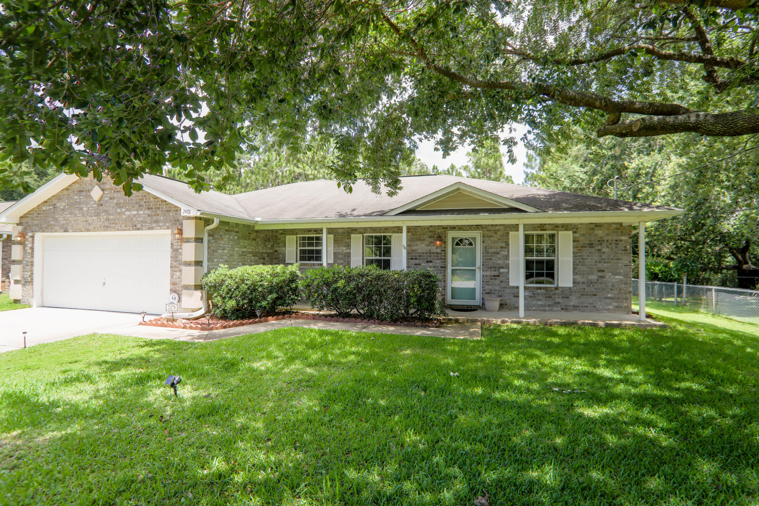 HOLLEY BY THE SEA - Residential