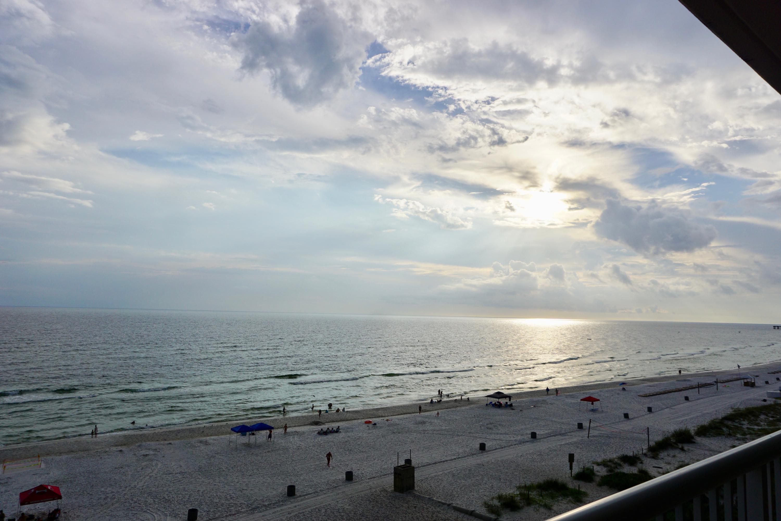 MAJESTIC BEACH TOWERS I - Residential