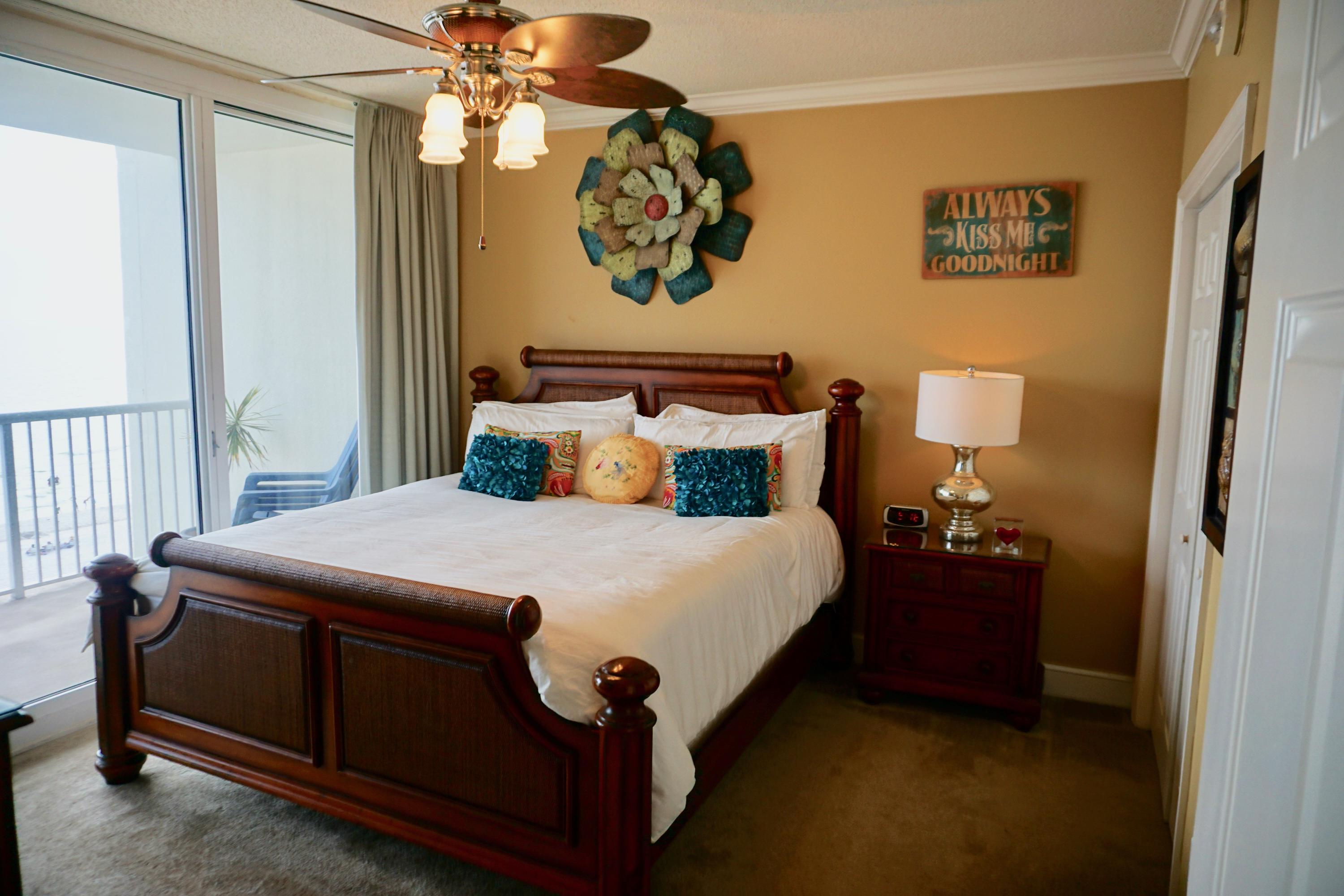 MAJESTIC BEACH TOWERS I - Residential