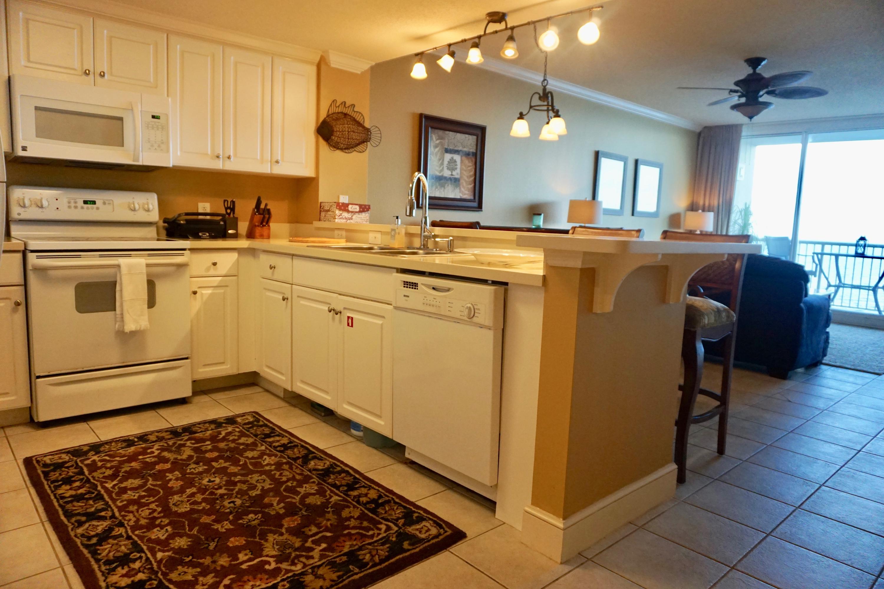 MAJESTIC BEACH TOWERS I - Residential