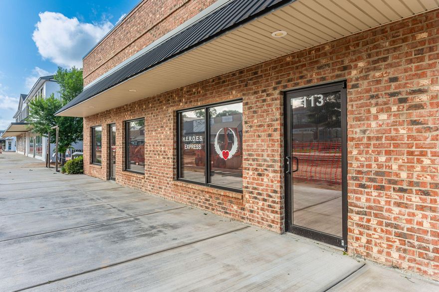 Great commercial building on Main Street with approximately 4017 square feet of space offers a lot of possibilities!  Just needs flooring and a paint job.  Updated roof, HVAC and water heater.  Use entire building or split and have two seperate rentals. This size of space could accommodate a variety of businesses, such as:- A retail store or boutique- A restaurant or cafe- A professional services office (e.g. law firm, medical practice)- A co-working space or shared office- A small event venue or community space.The location on Main Street is also a plus, as it's in a central and visible area with plenty of foot traffic. Let me know if you have any specific questions or if there's anything else I can help with!