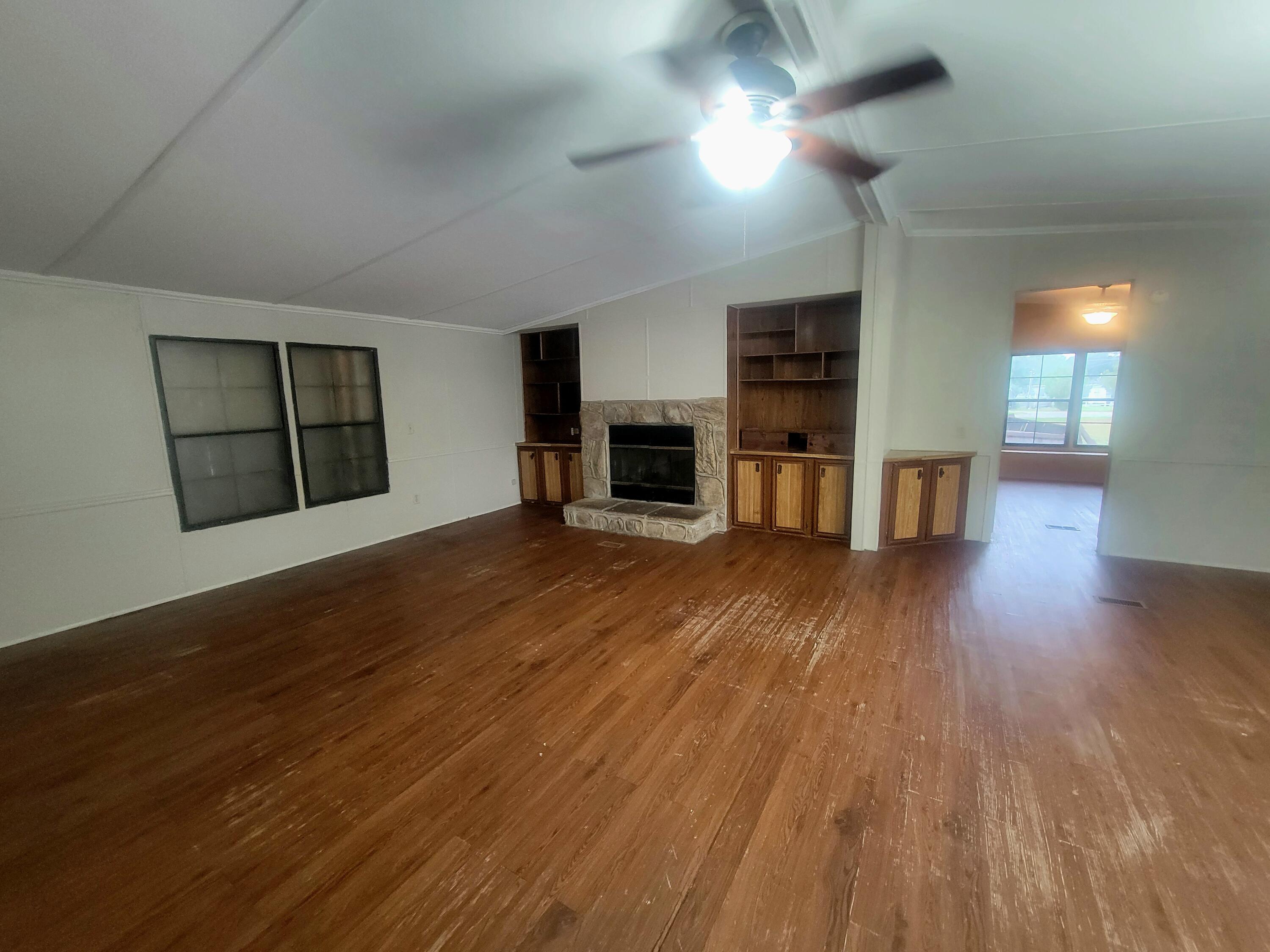 PARADISE ISLAND - Residential