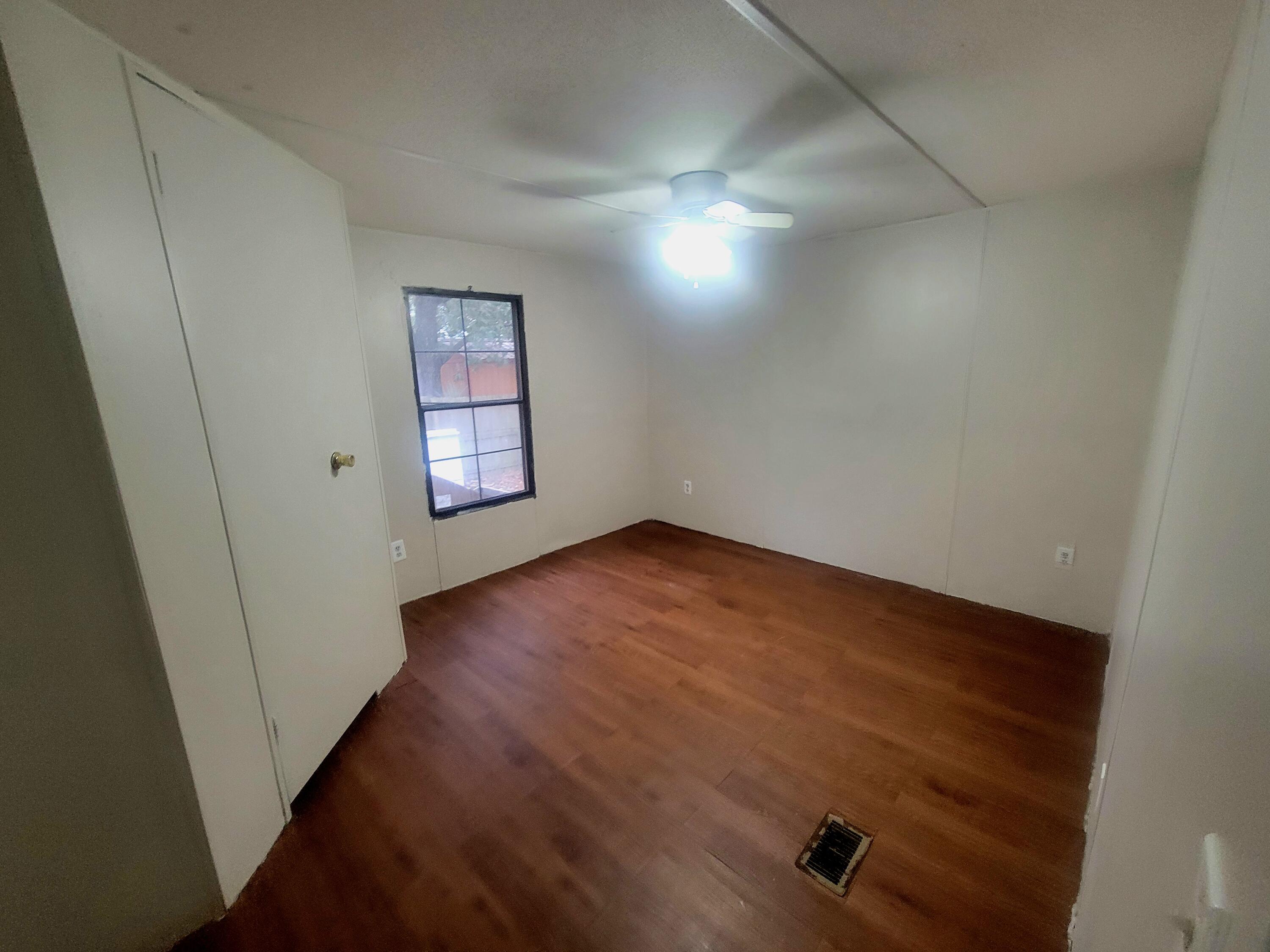 PARADISE ISLAND - Residential