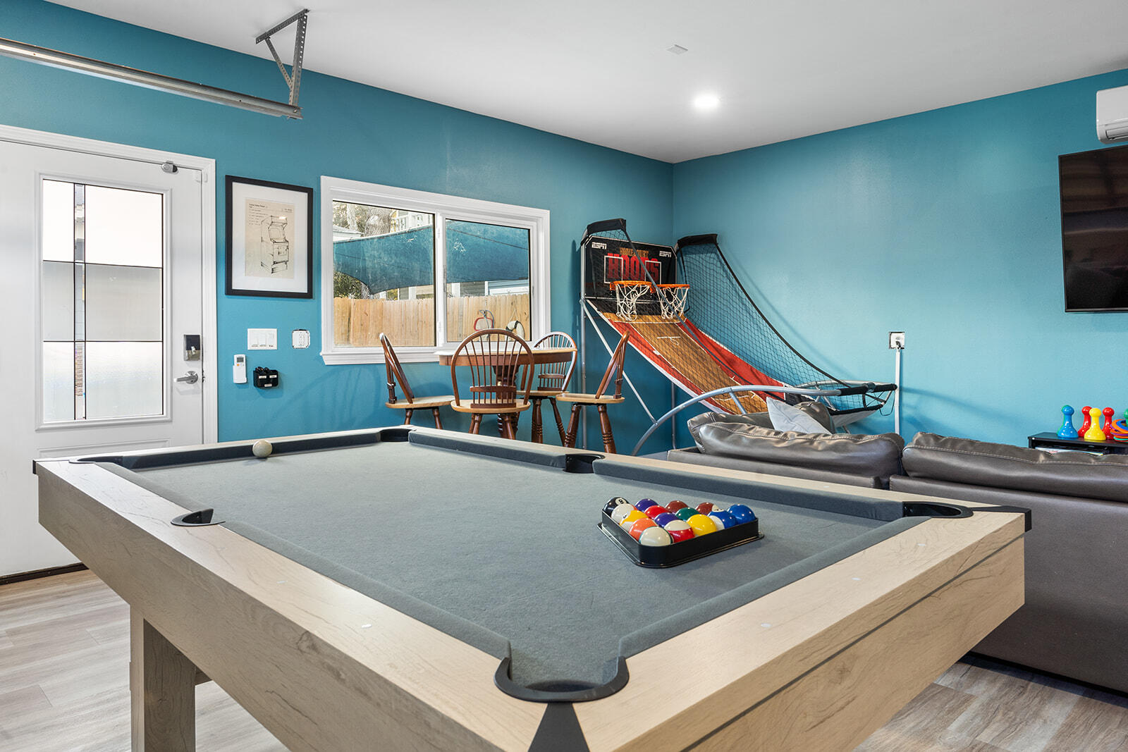 CRYSTAL BEACH - Residential