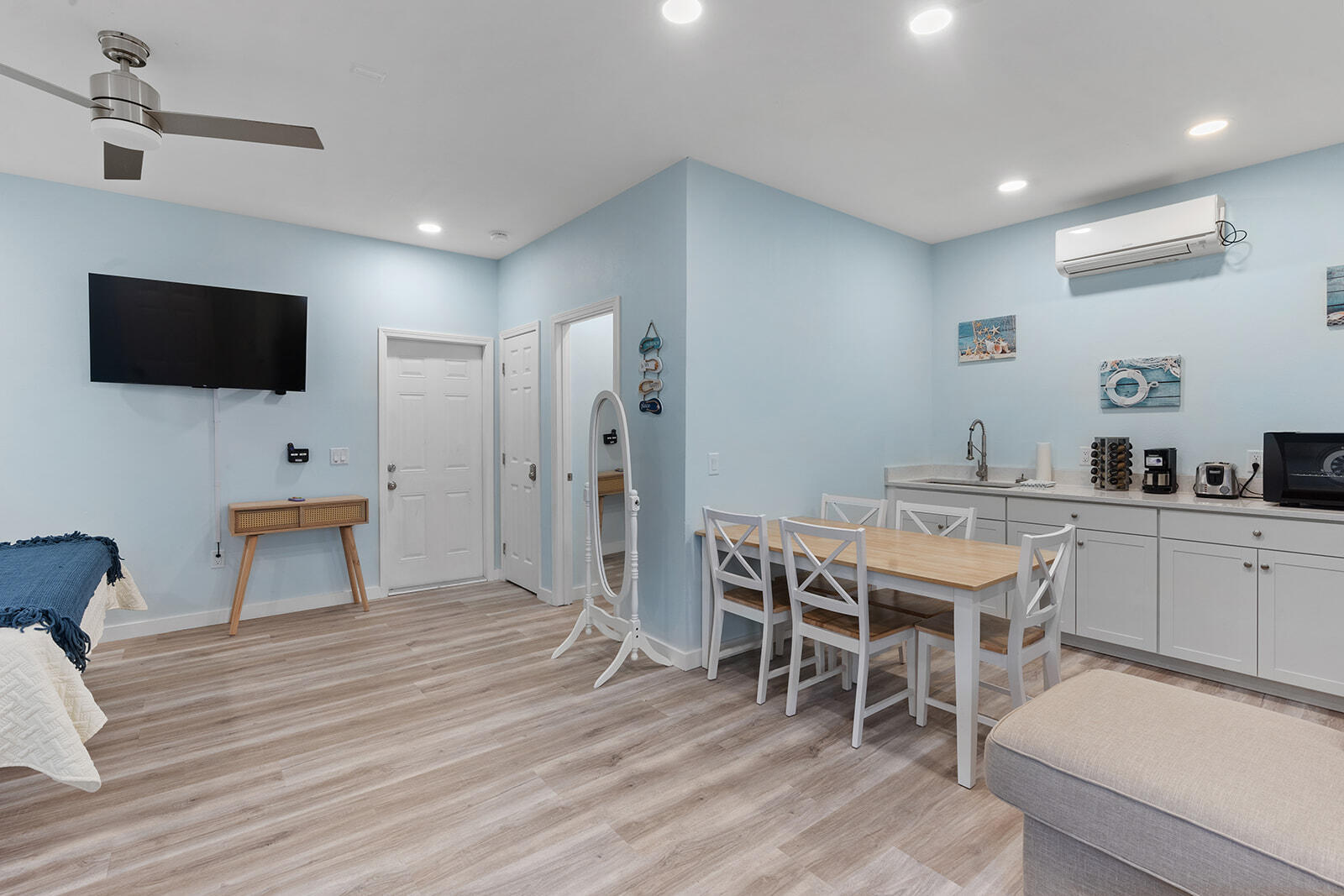 CRYSTAL BEACH - Residential