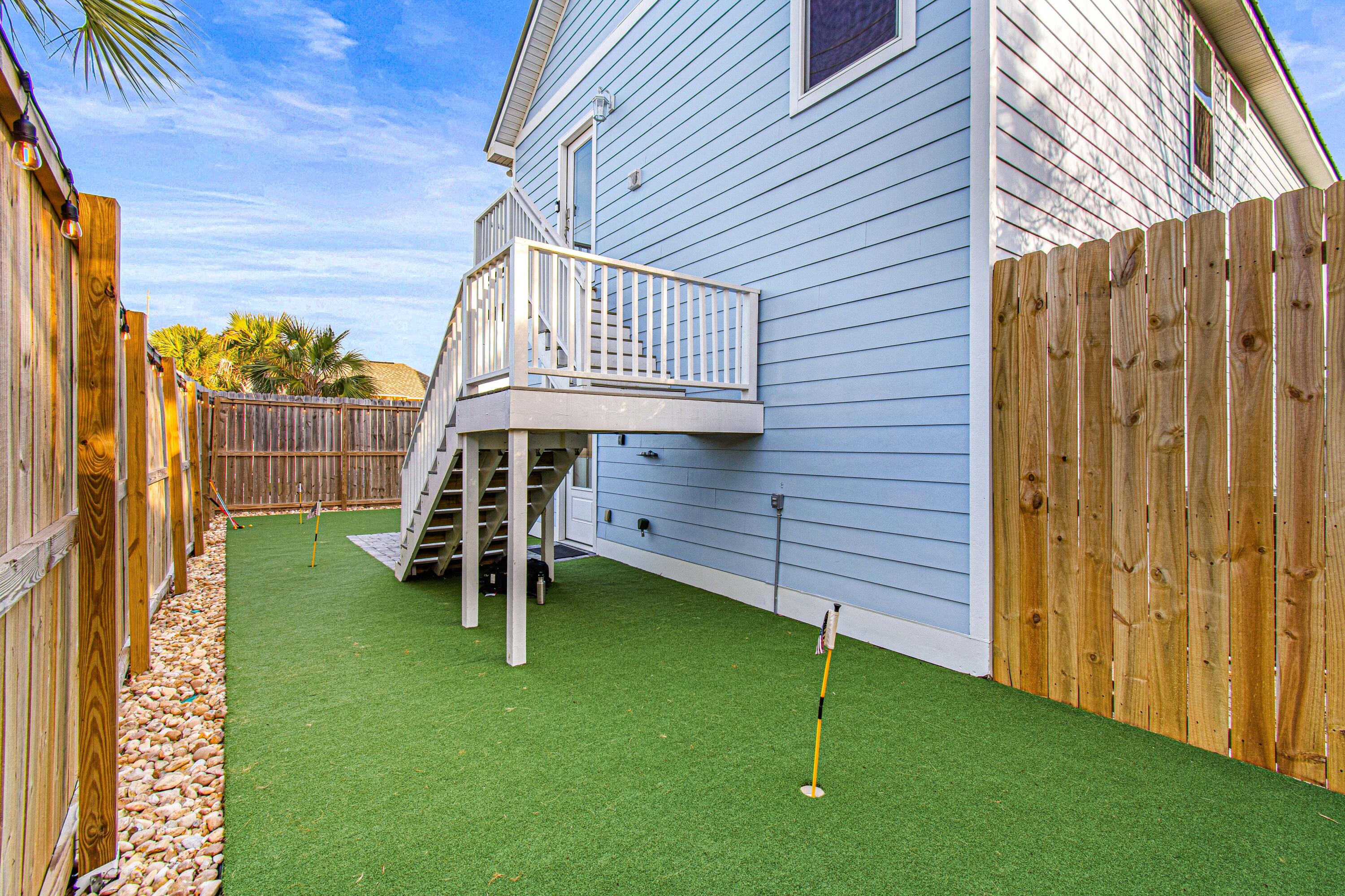CRYSTAL BEACH - Residential