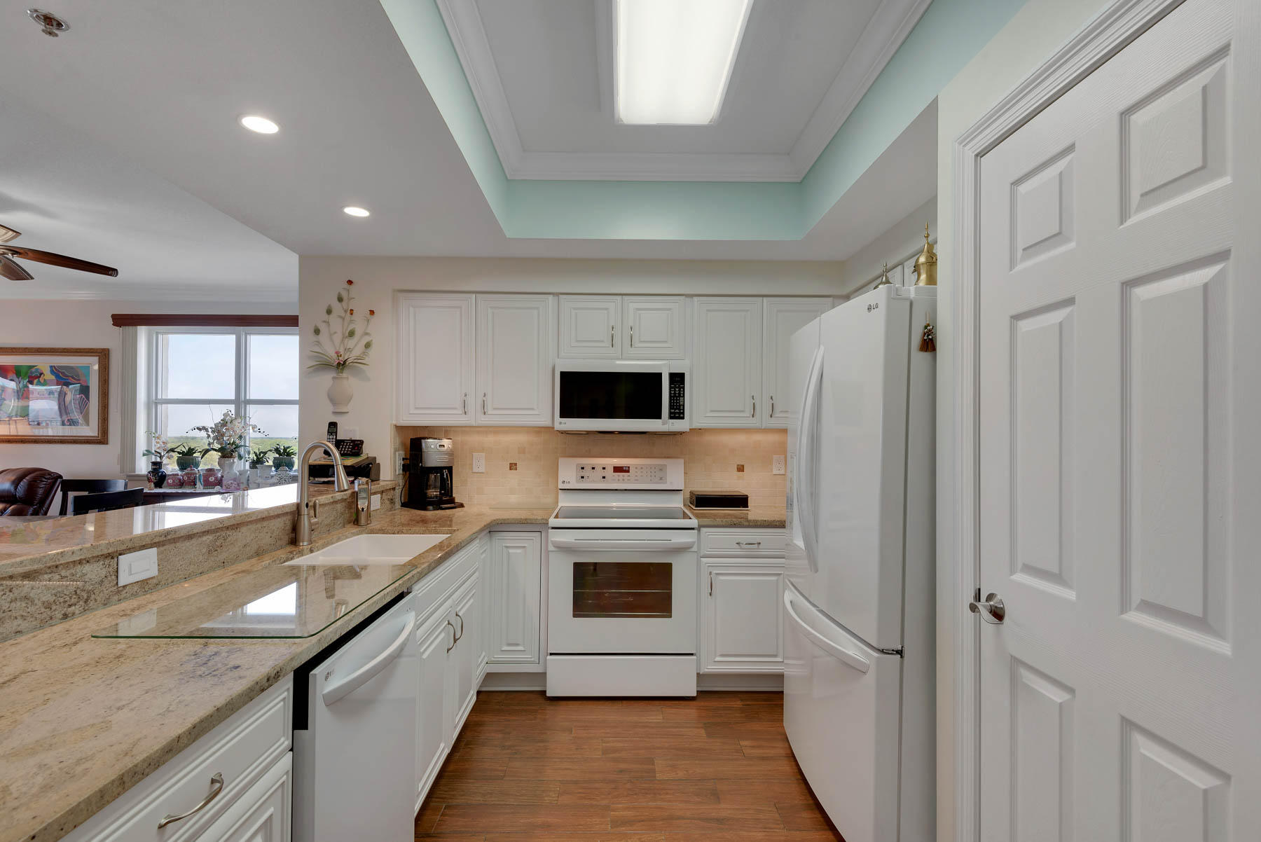 ARIEL DUNES II - Residential