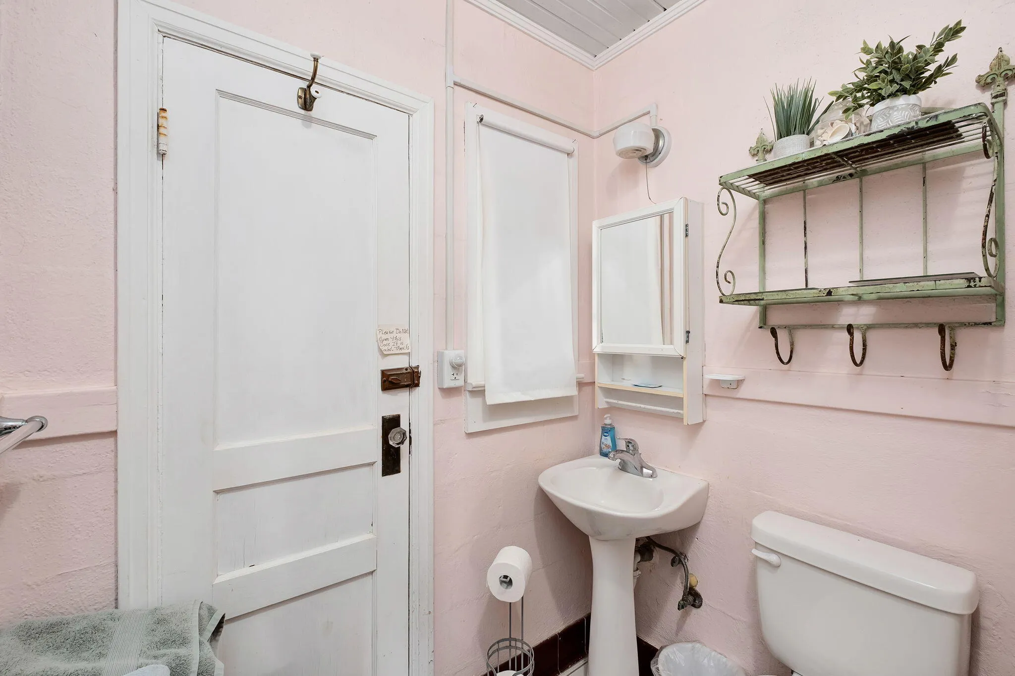 Panama City Beach, Florida 32413, United States, 3 Bedrooms Bedrooms, ,2 BathroomsBathrooms,Residential,Active,227114