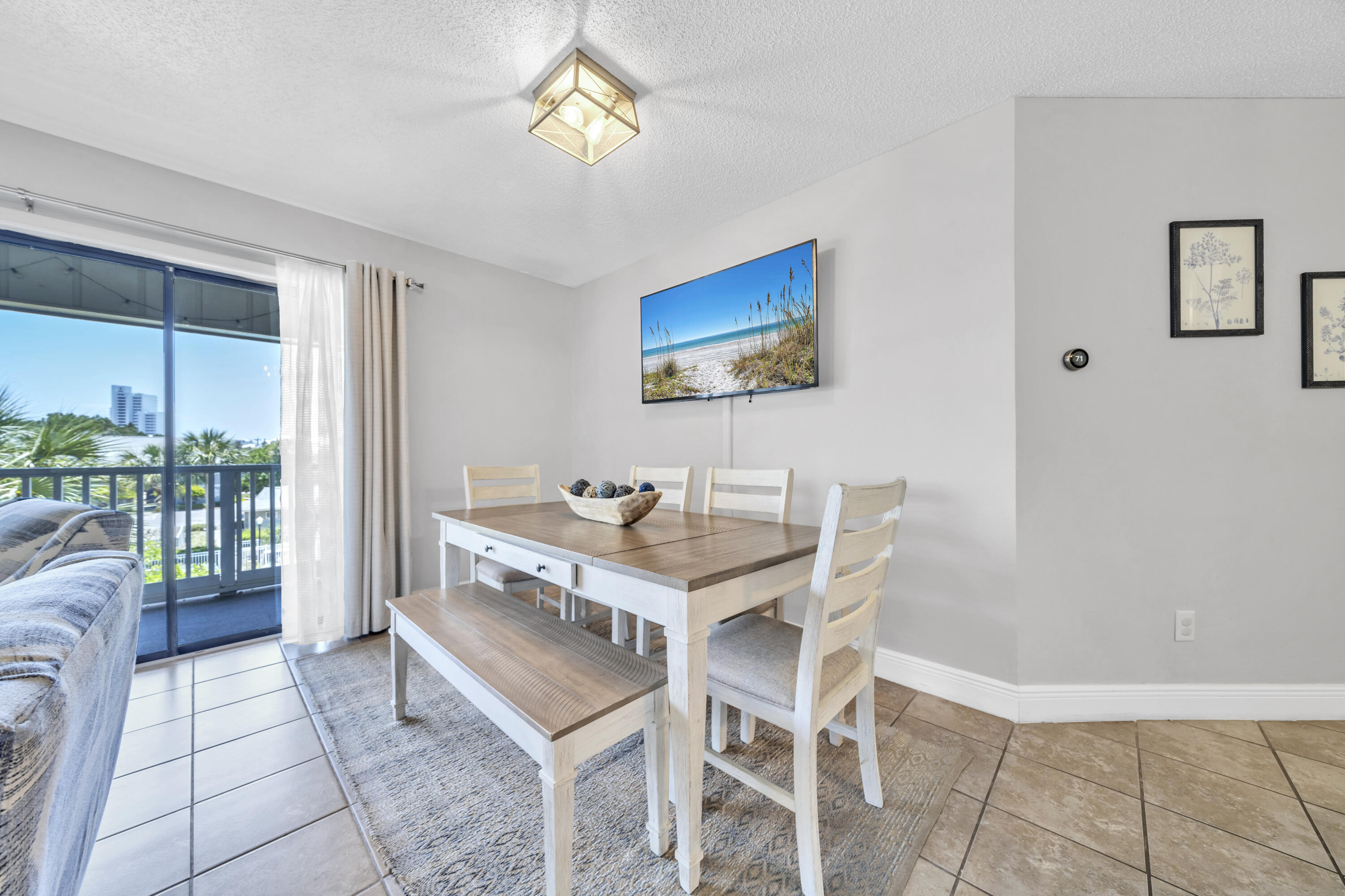 BEACHWOOD VILLAS CONDO PH 2 - Residential