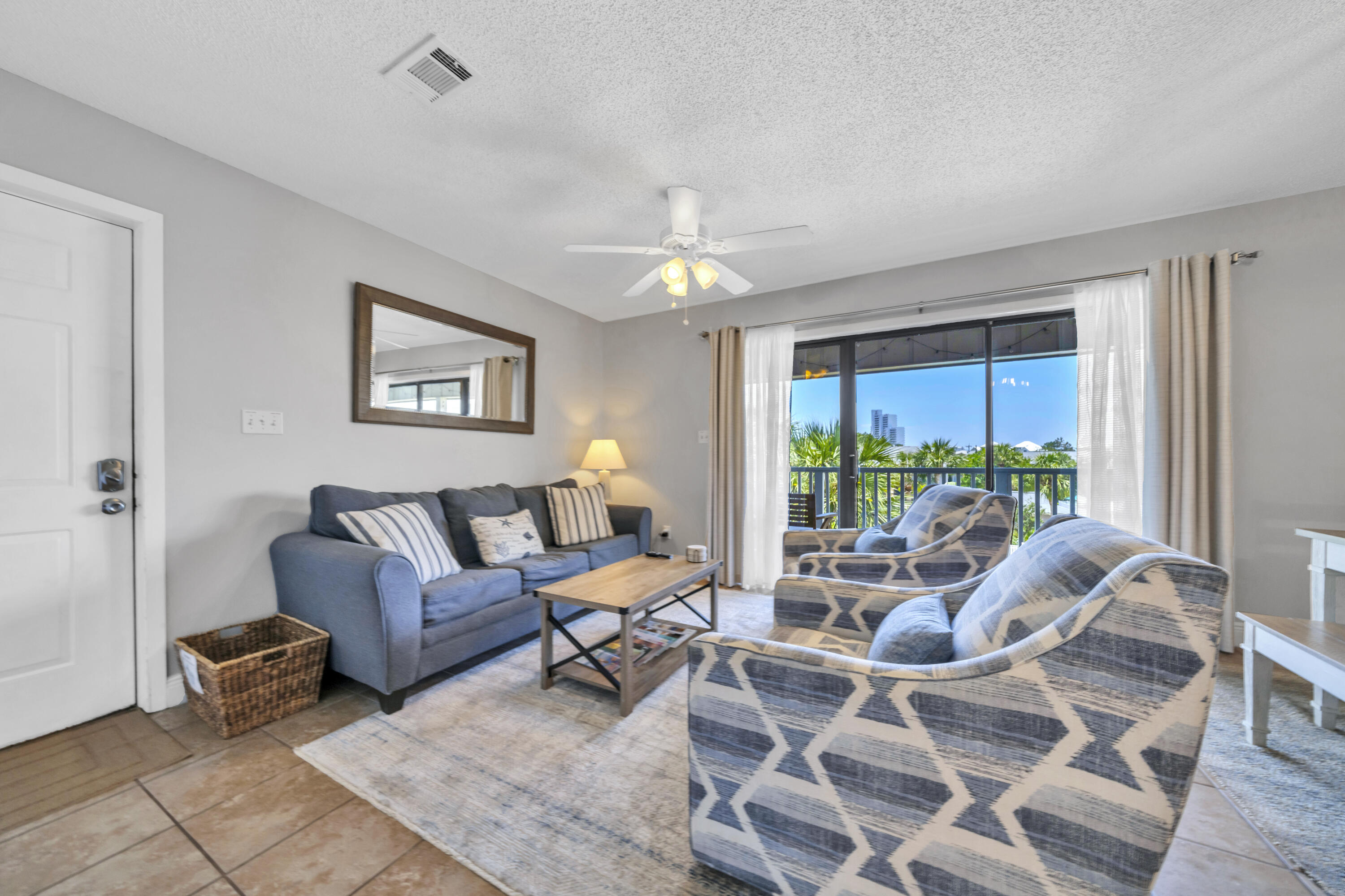 BEACHWOOD VILLAS CONDO PH 2 - Residential