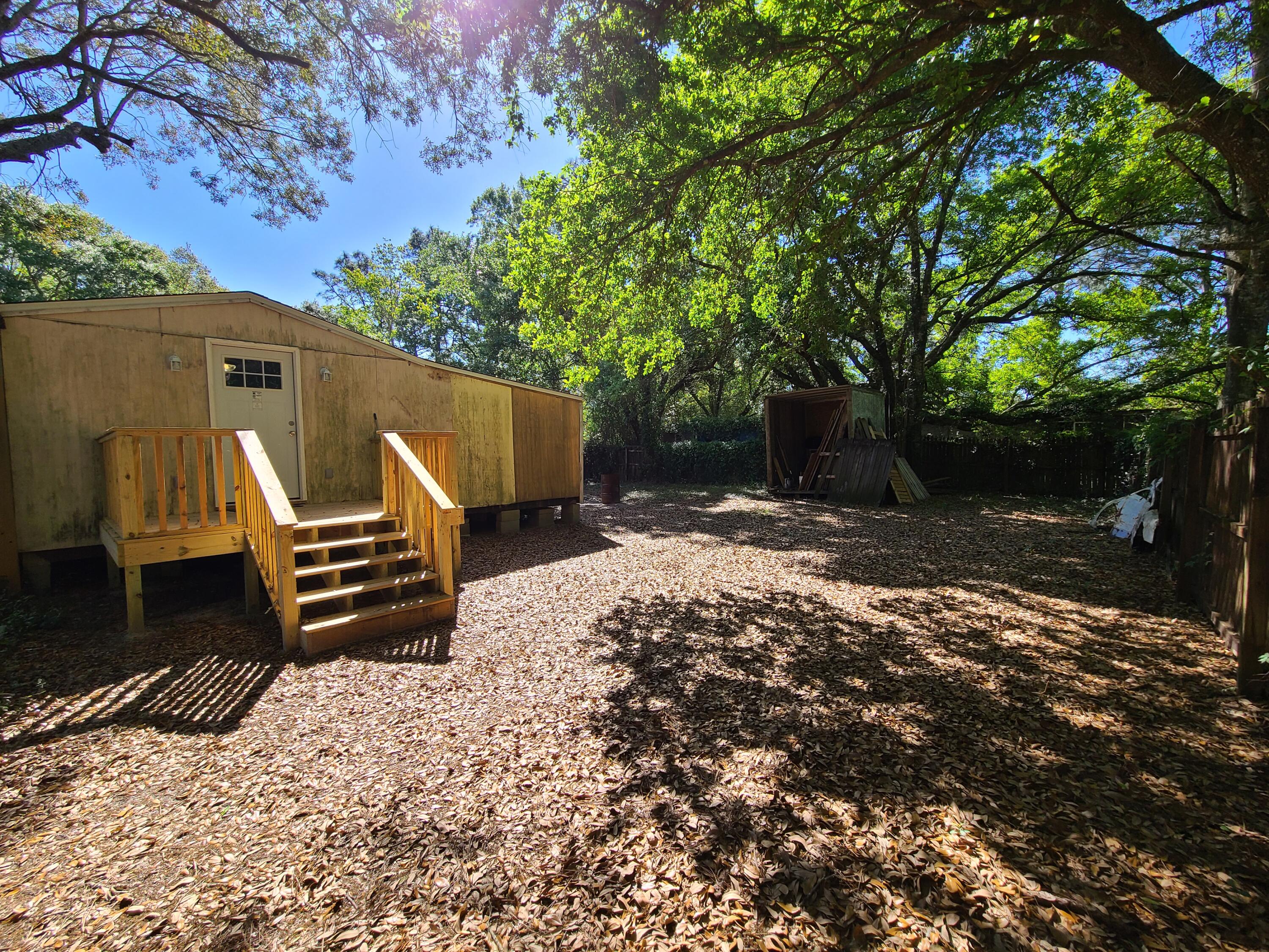 LEGEND WOODS ESTATES UNREC - Residential