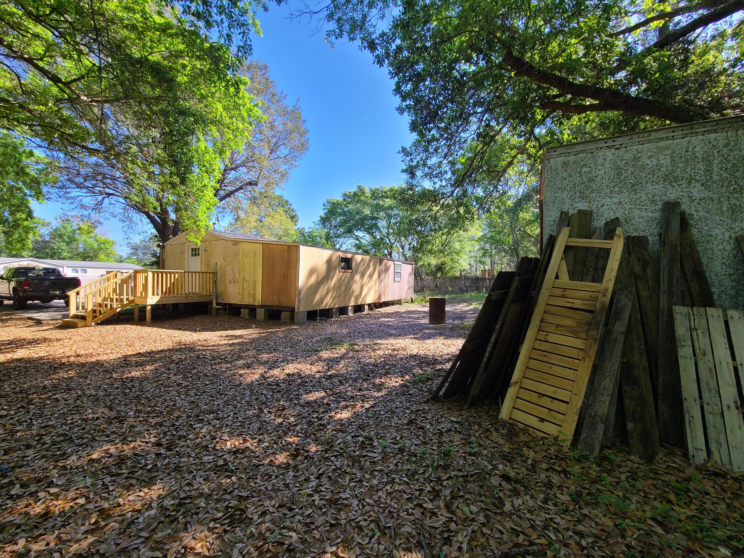 LEGEND WOODS ESTATES UNREC - Residential