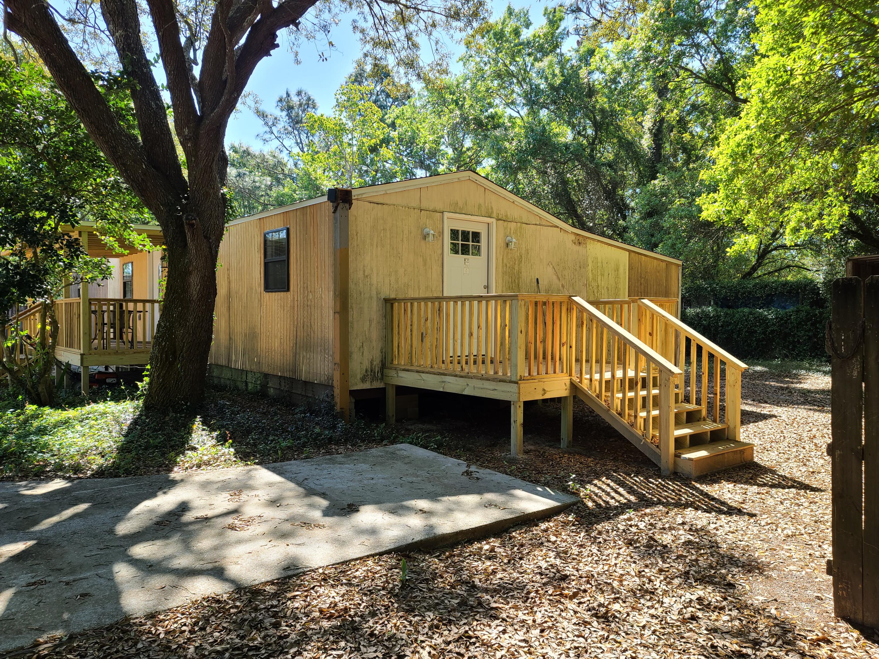 LEGEND WOODS ESTATES UNREC - Residential