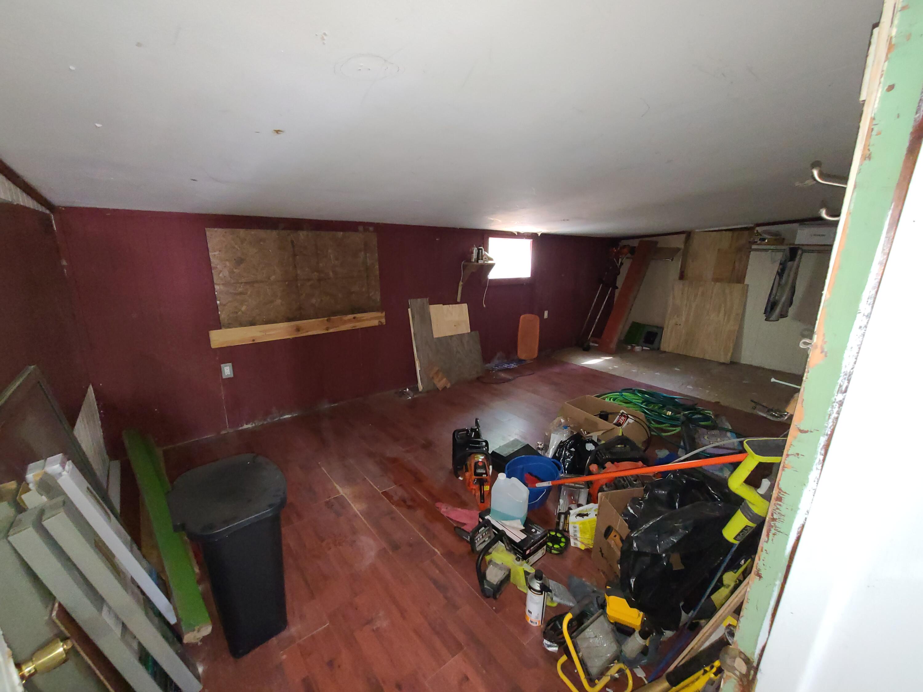 LEGEND WOODS ESTATES UNREC - Residential