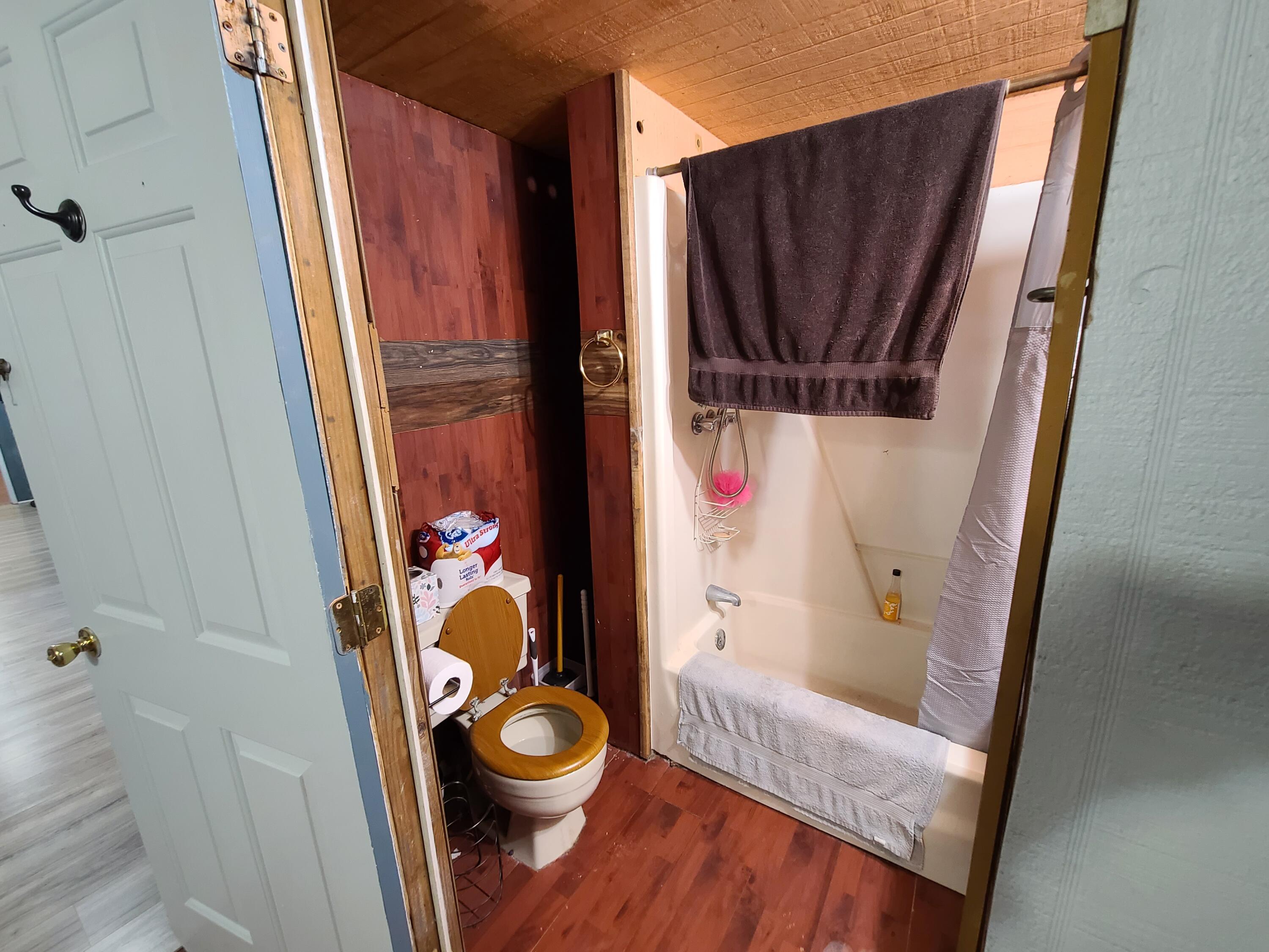 LEGEND WOODS ESTATES UNREC - Residential