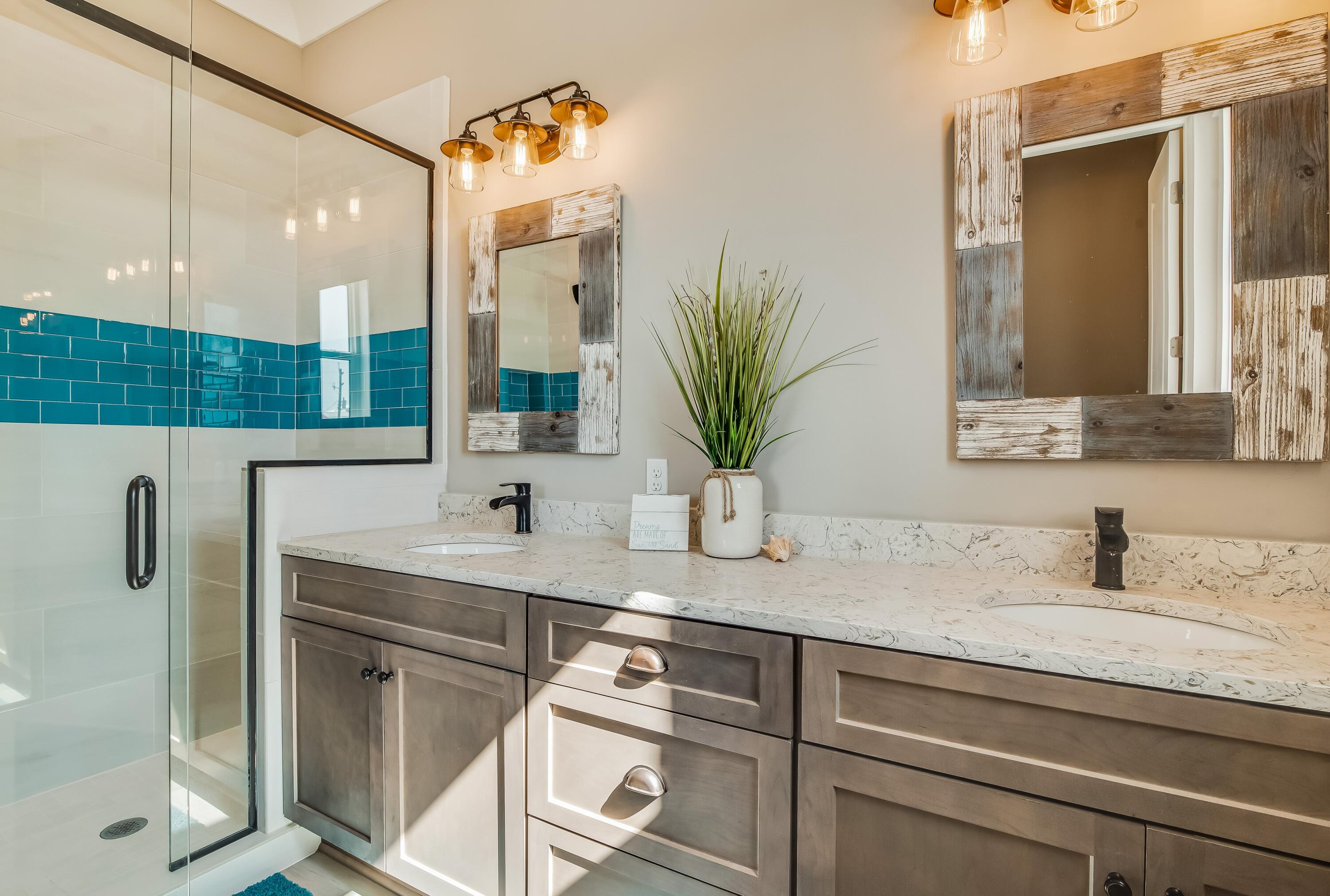 CARIBBEAN ISLES - Residential