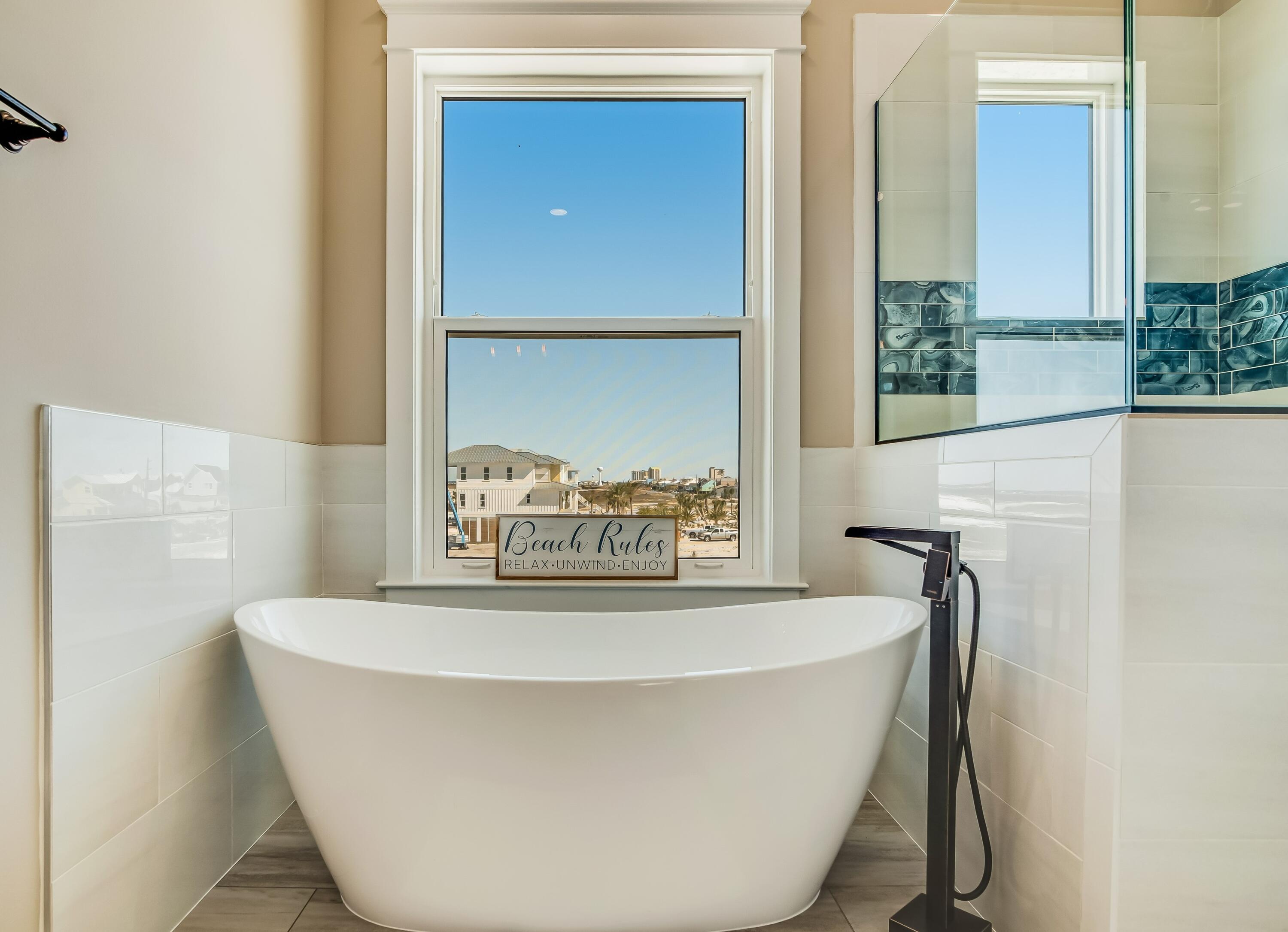 CARIBBEAN ISLES - Residential