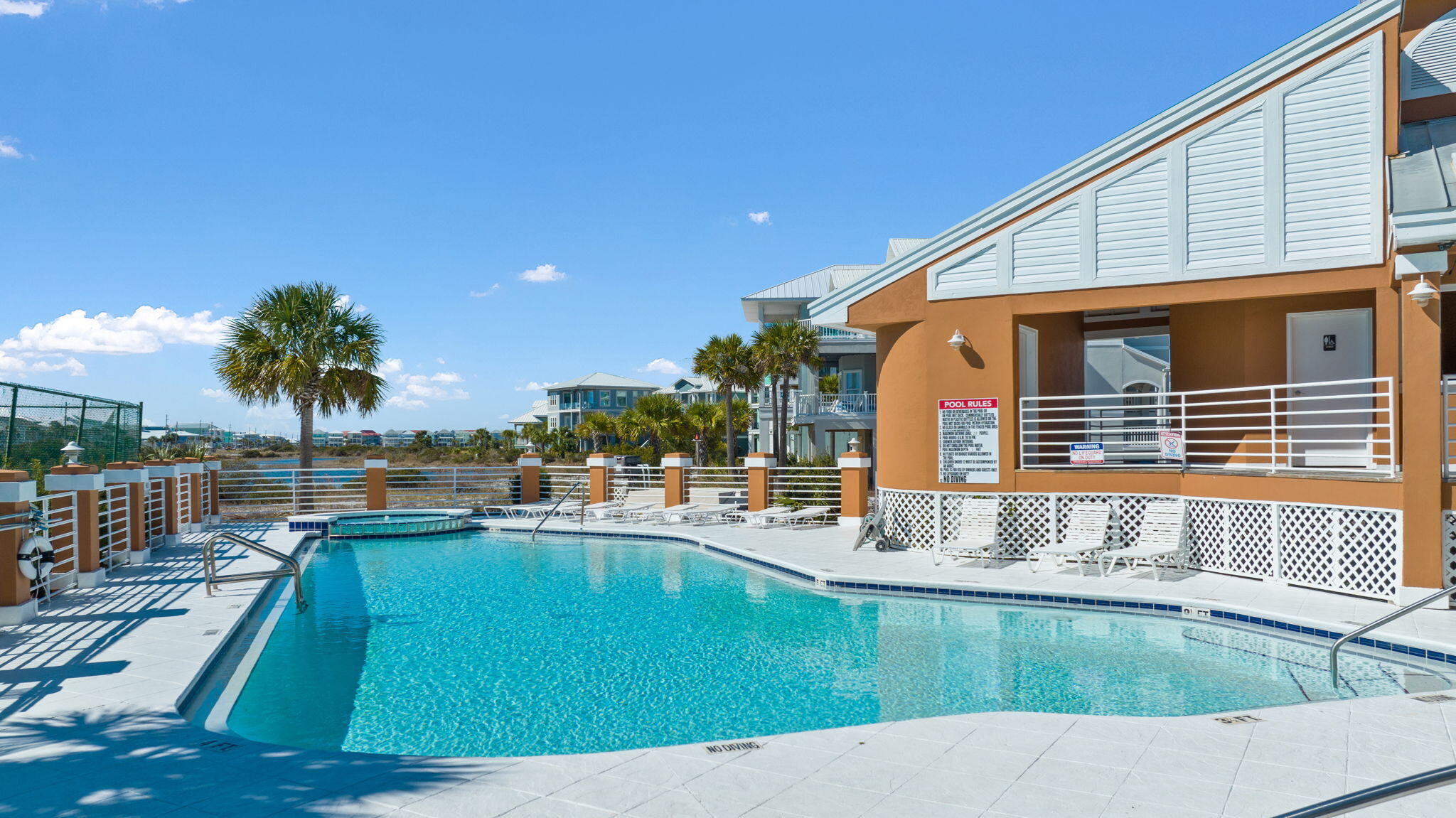 CARIBBEAN ISLES - Residential