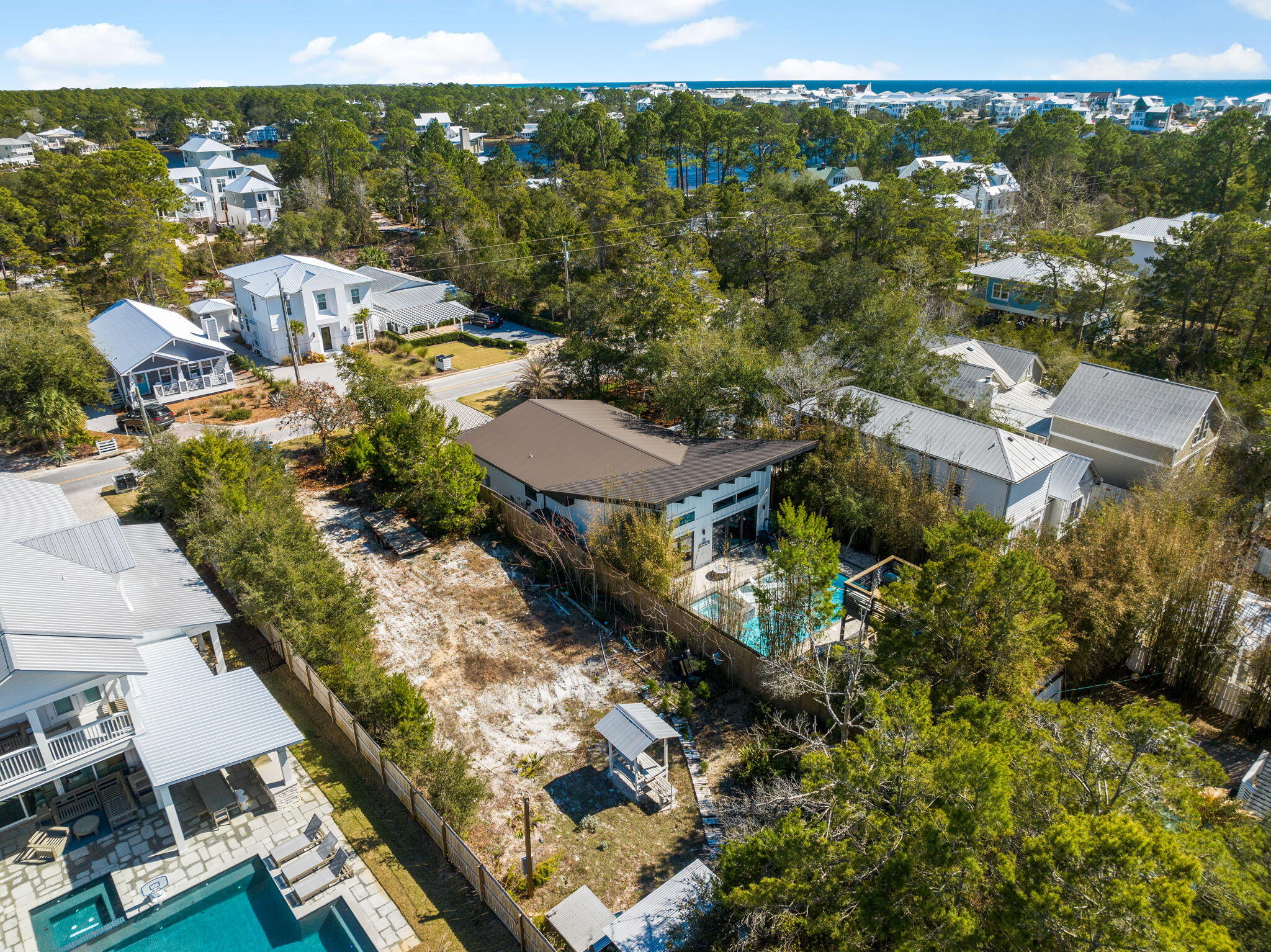 NO RECORDED SUBDIVISION - Residential