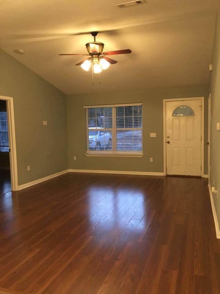 6007 Robin Road - Residential