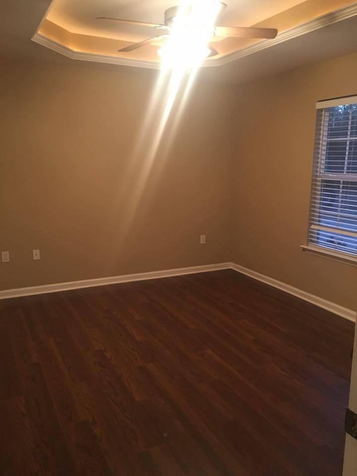 6007 Robin Road - Residential