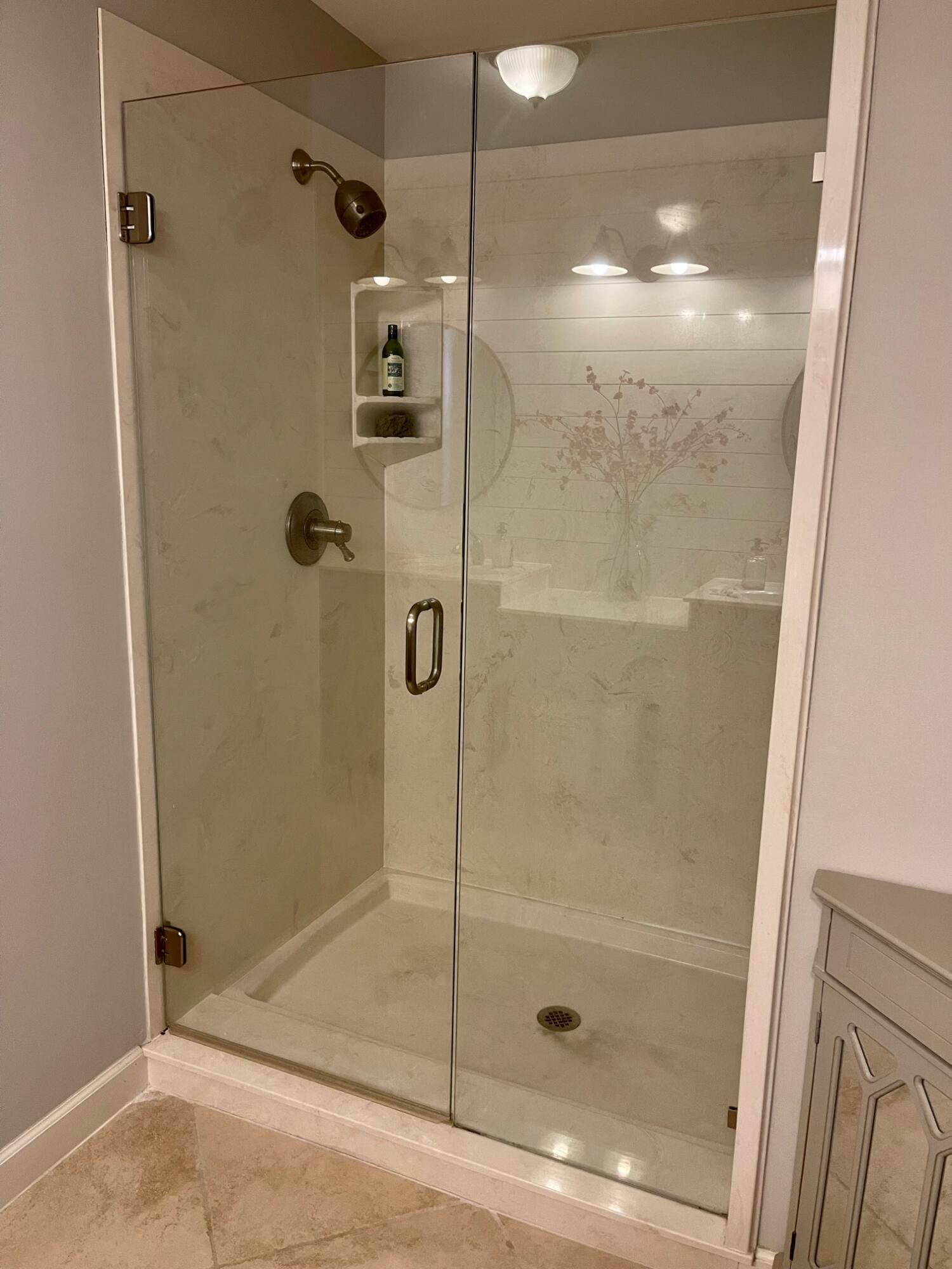 TOWN OF SANTA ROSA - Residential