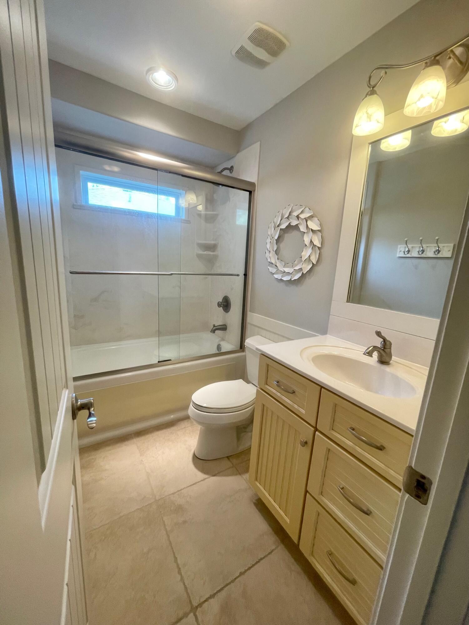 TOWN OF SANTA ROSA - Residential