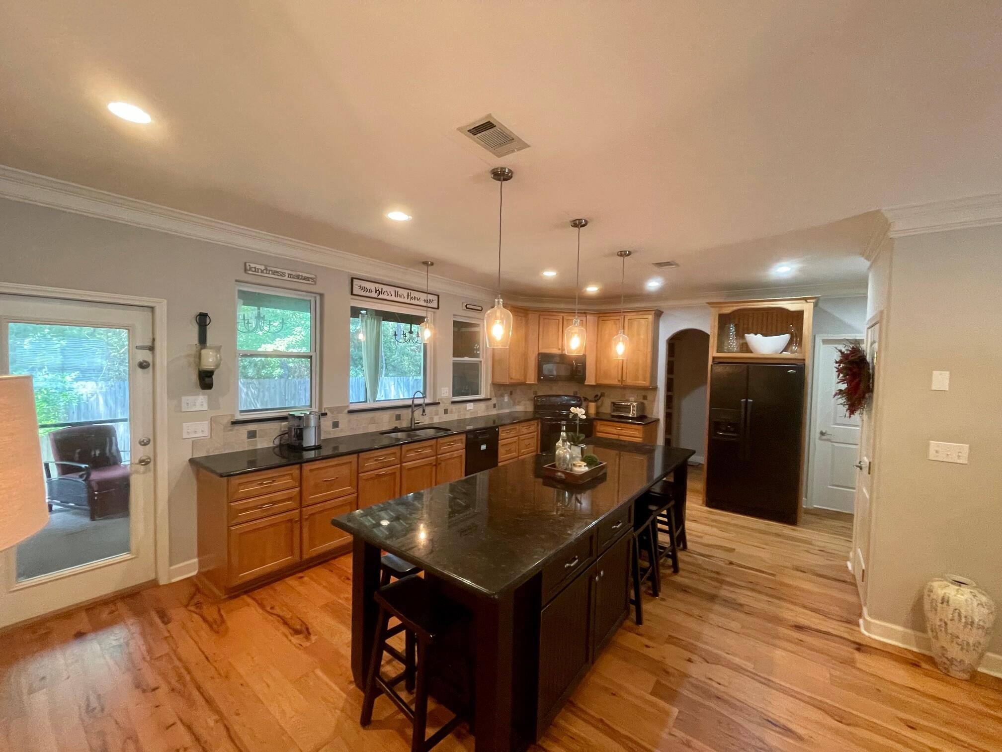 TOWN OF SANTA ROSA - Residential