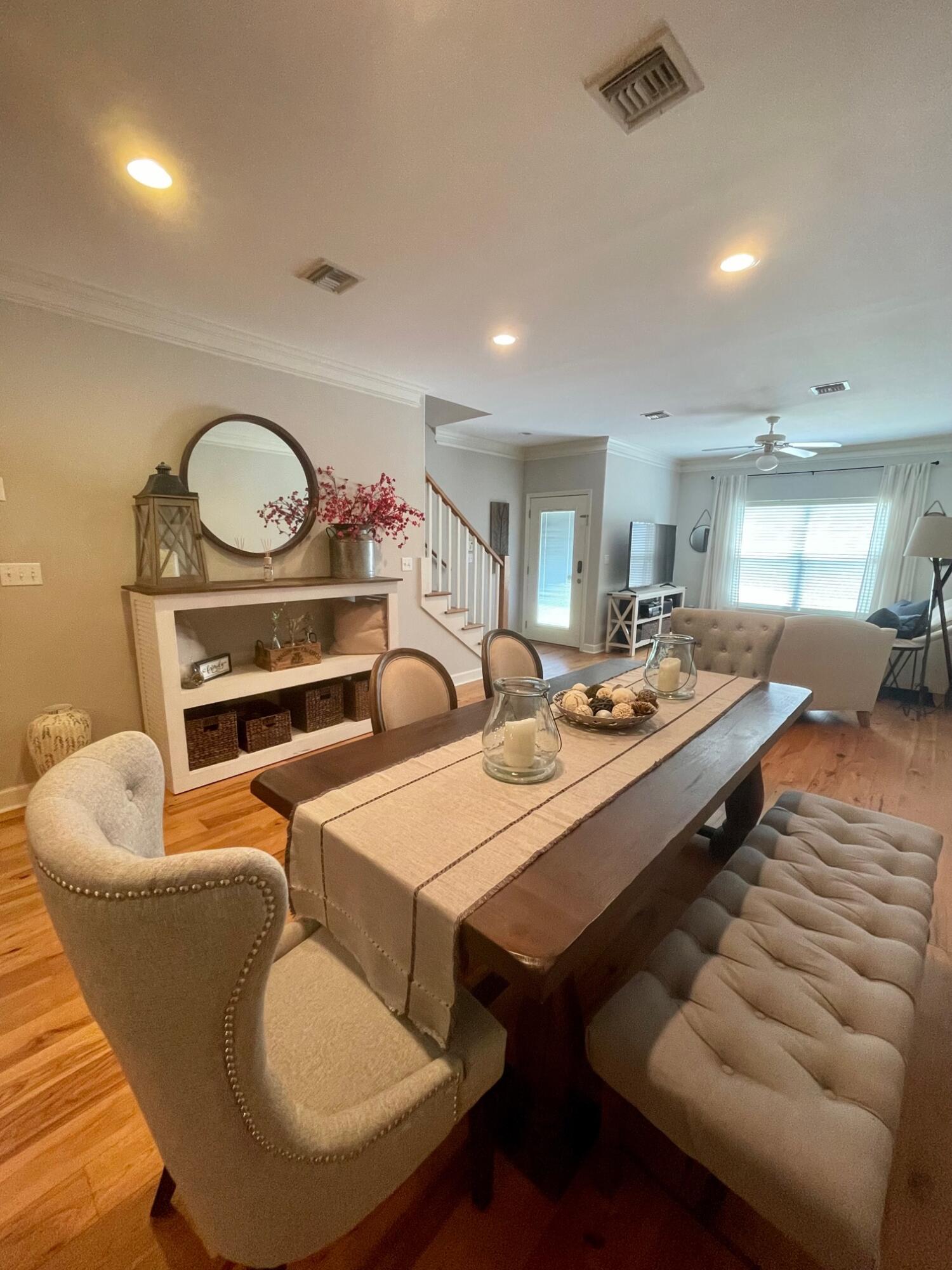 TOWN OF SANTA ROSA - Residential