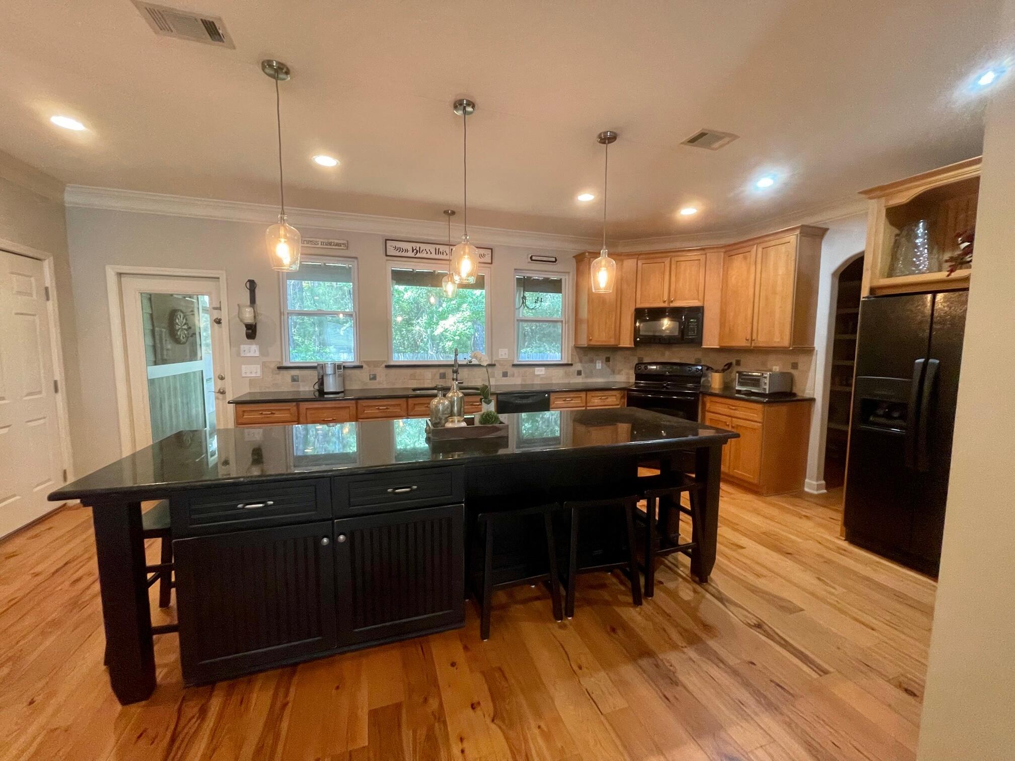 TOWN OF SANTA ROSA - Residential