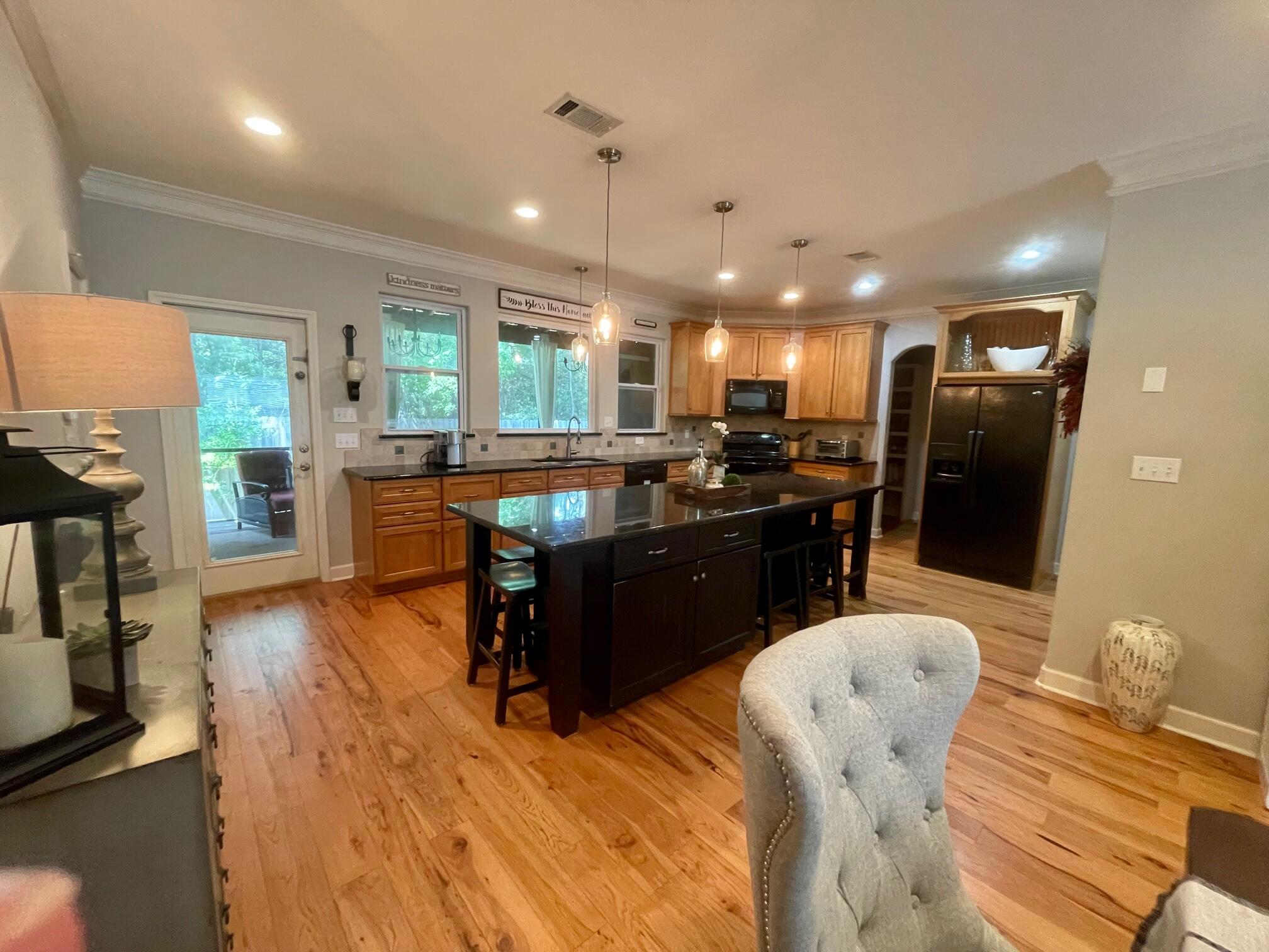 TOWN OF SANTA ROSA - Residential