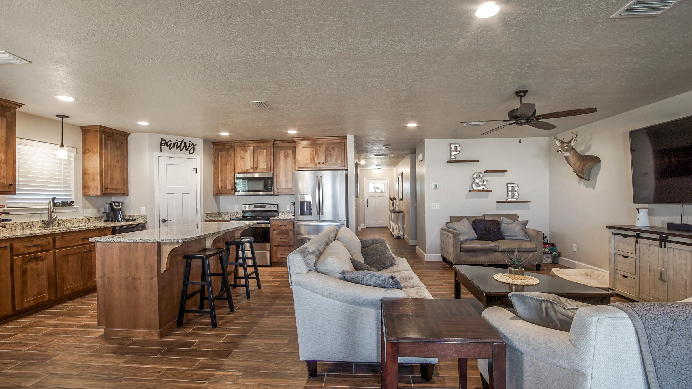 Ashlee Manor - Residential