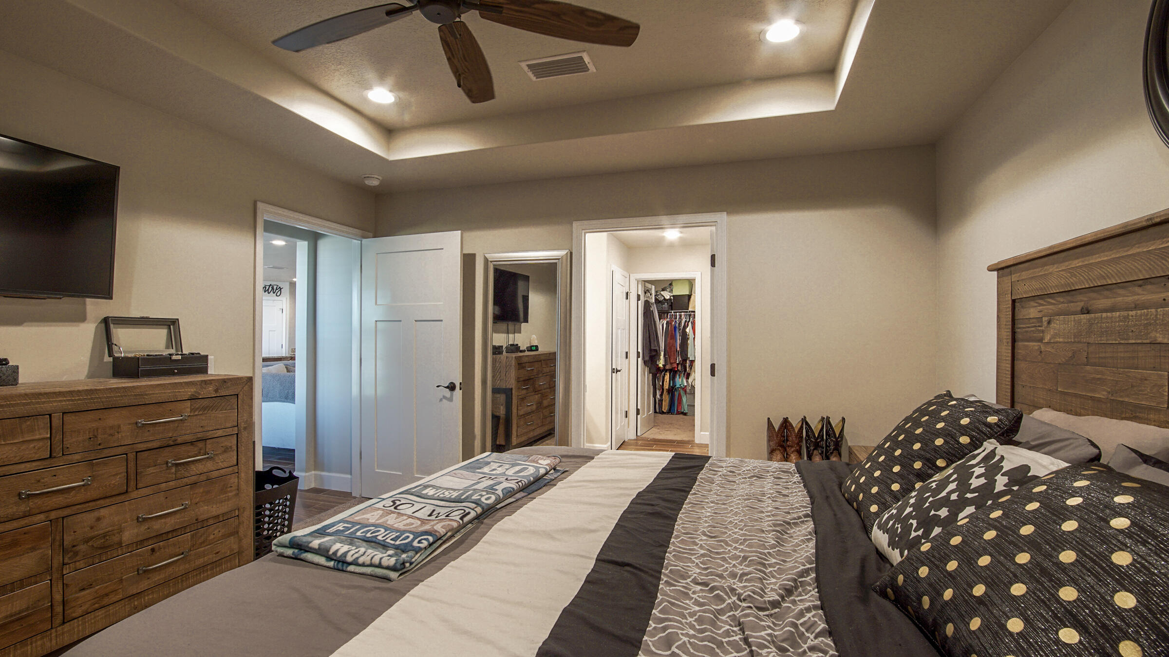 Ashlee Manor - Residential
