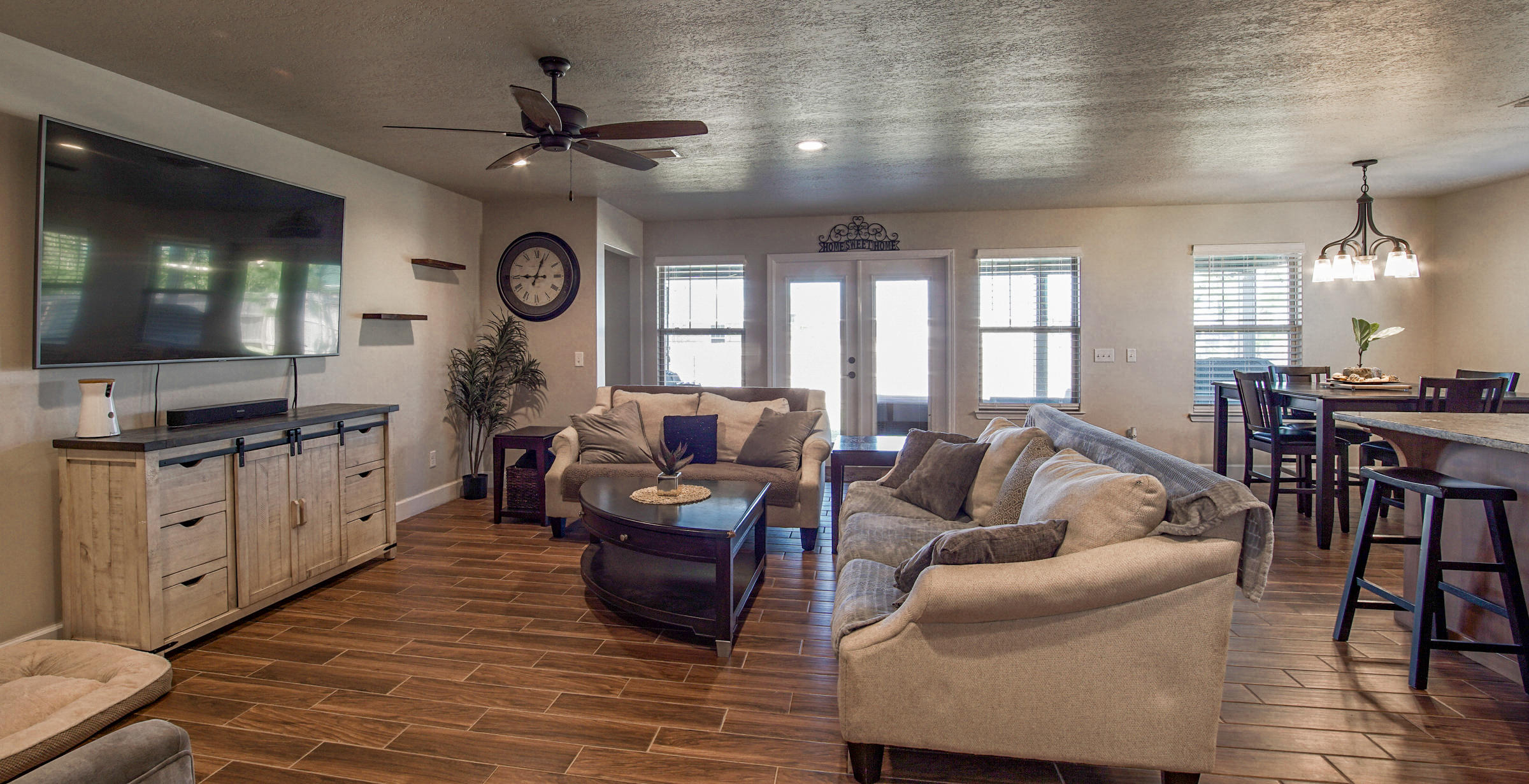 Ashlee Manor - Residential