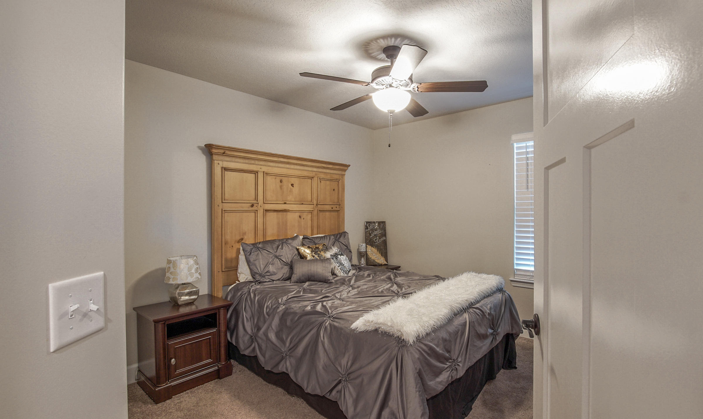 Ashlee Manor - Residential