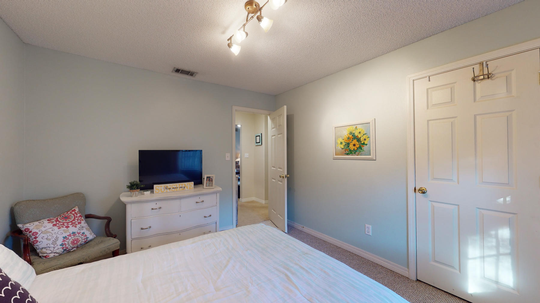 COUNTRY BREEZE ESTATES - Residential