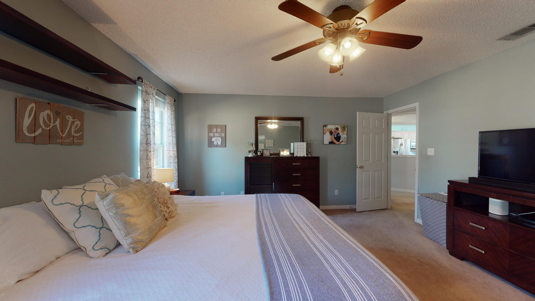 COUNTRY BREEZE ESTATES - Residential