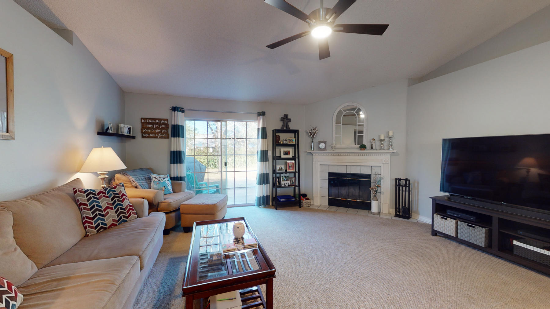 COUNTRY BREEZE ESTATES - Residential