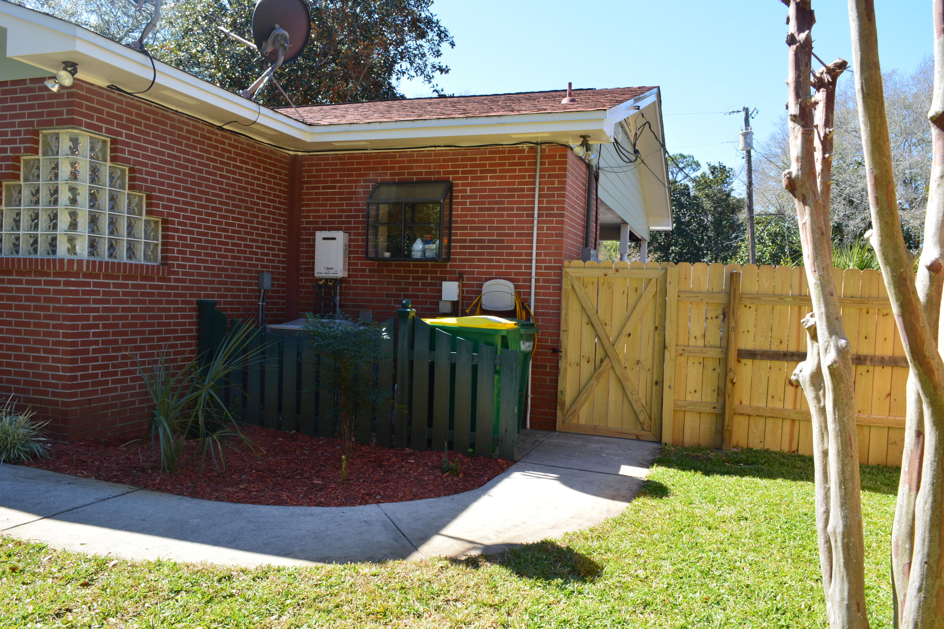 ROSEWOOD HOMES - Residential