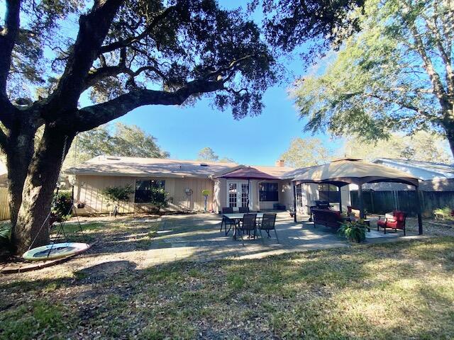 CARIBBEAN EAST - Residential Lease