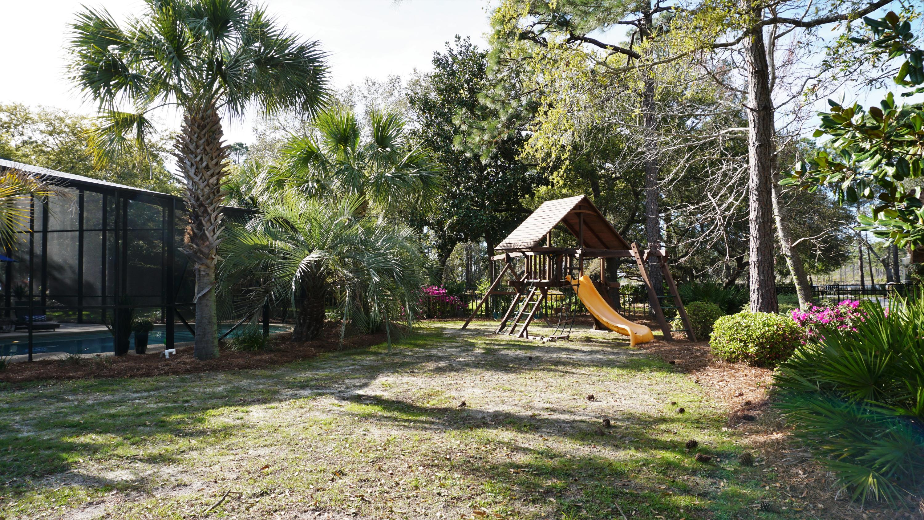 RAINTREE ESTATES - Residential