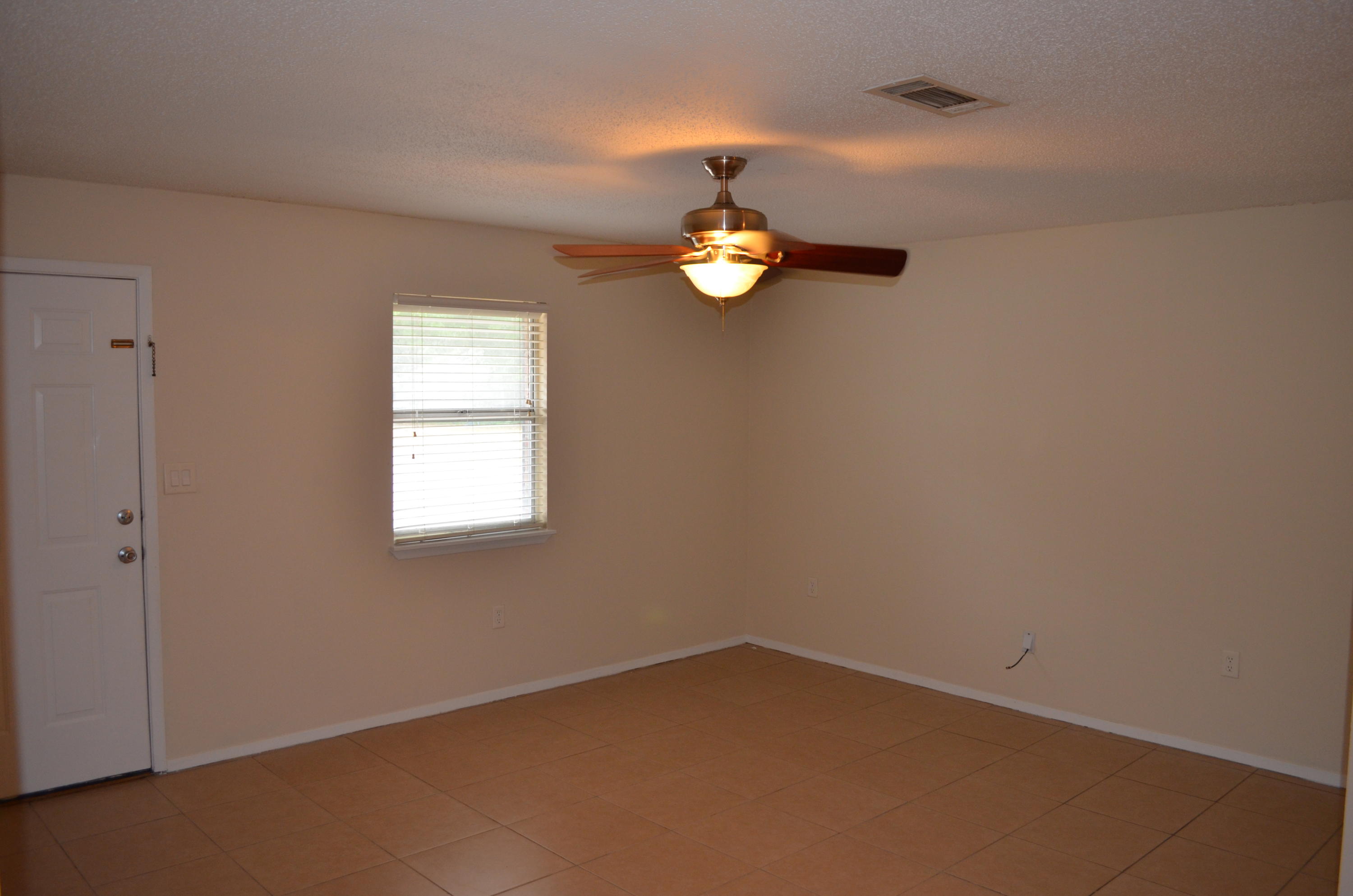 UNRECORDED SUBDIVISION - Residential Lease