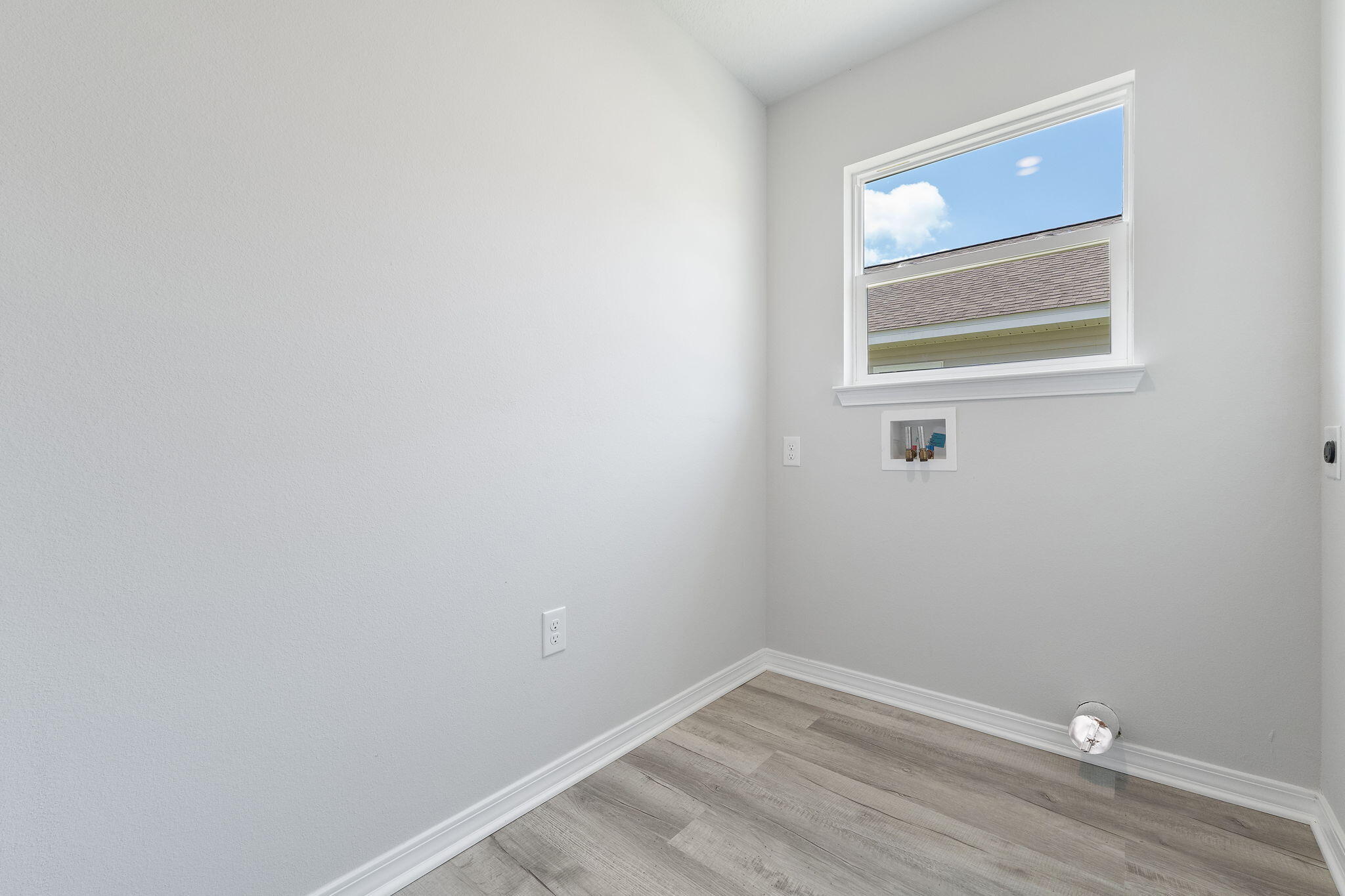 AVALON BEACH - Residential