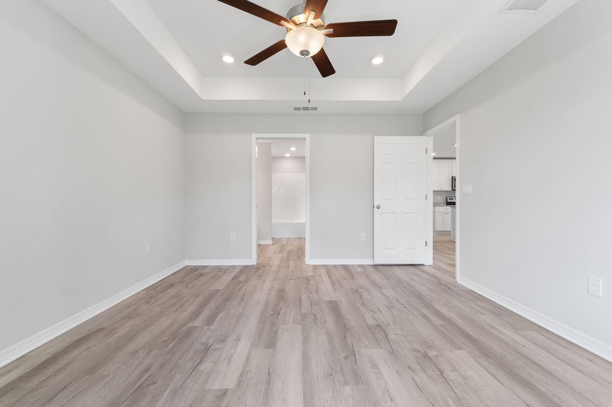 AVALON BEACH - Residential