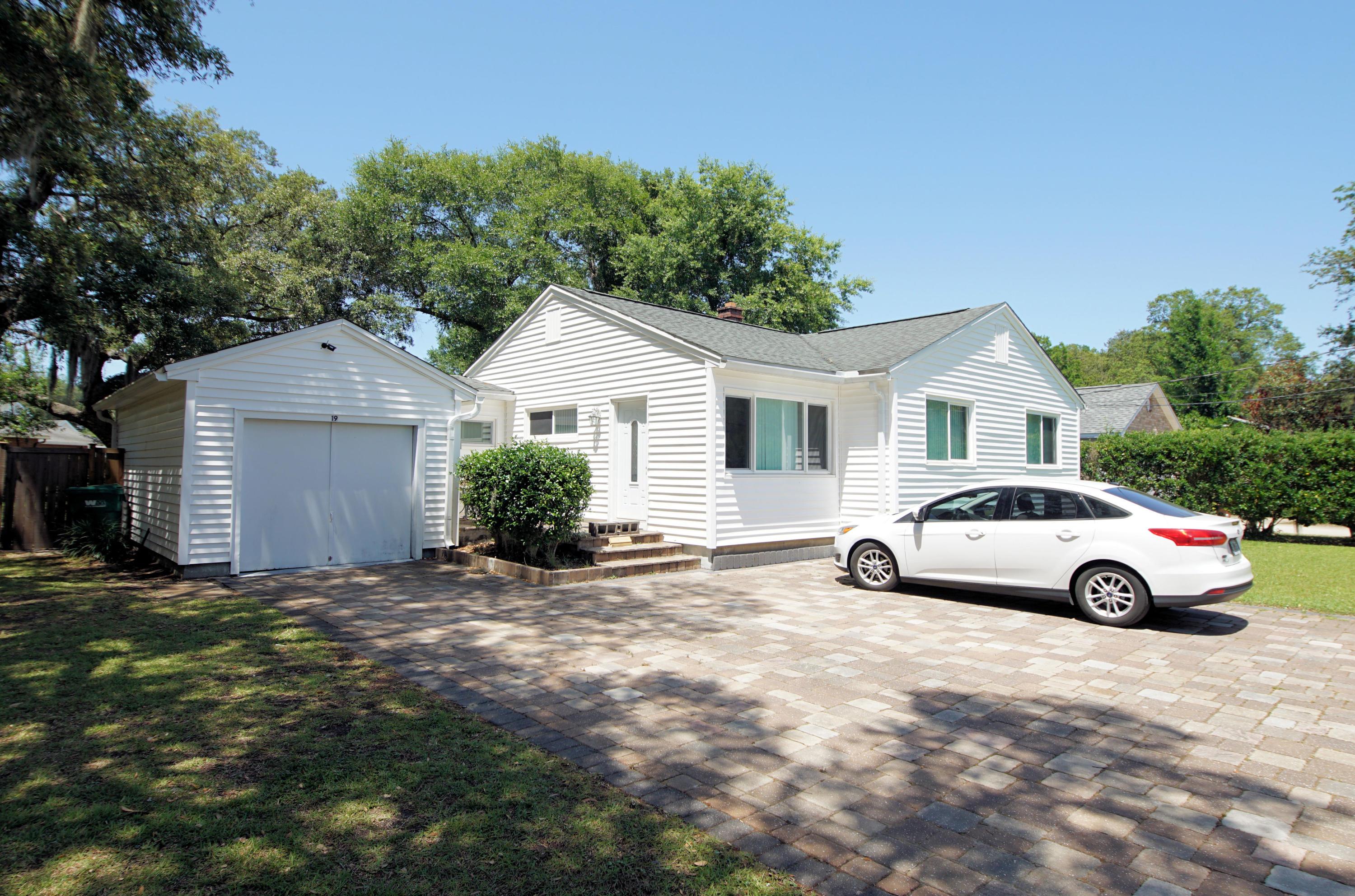 SHALIMAR - Residential