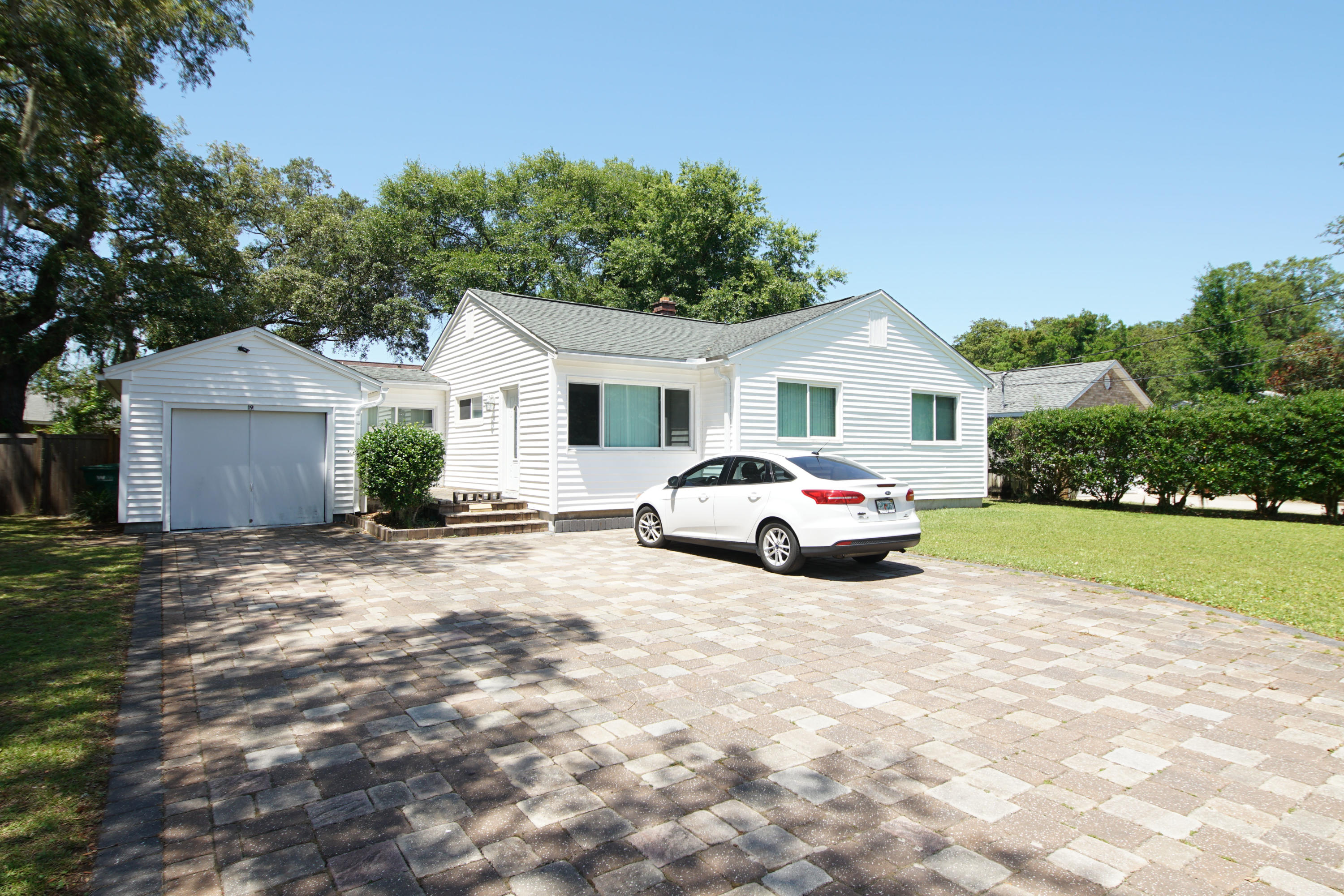 SHALIMAR - Residential