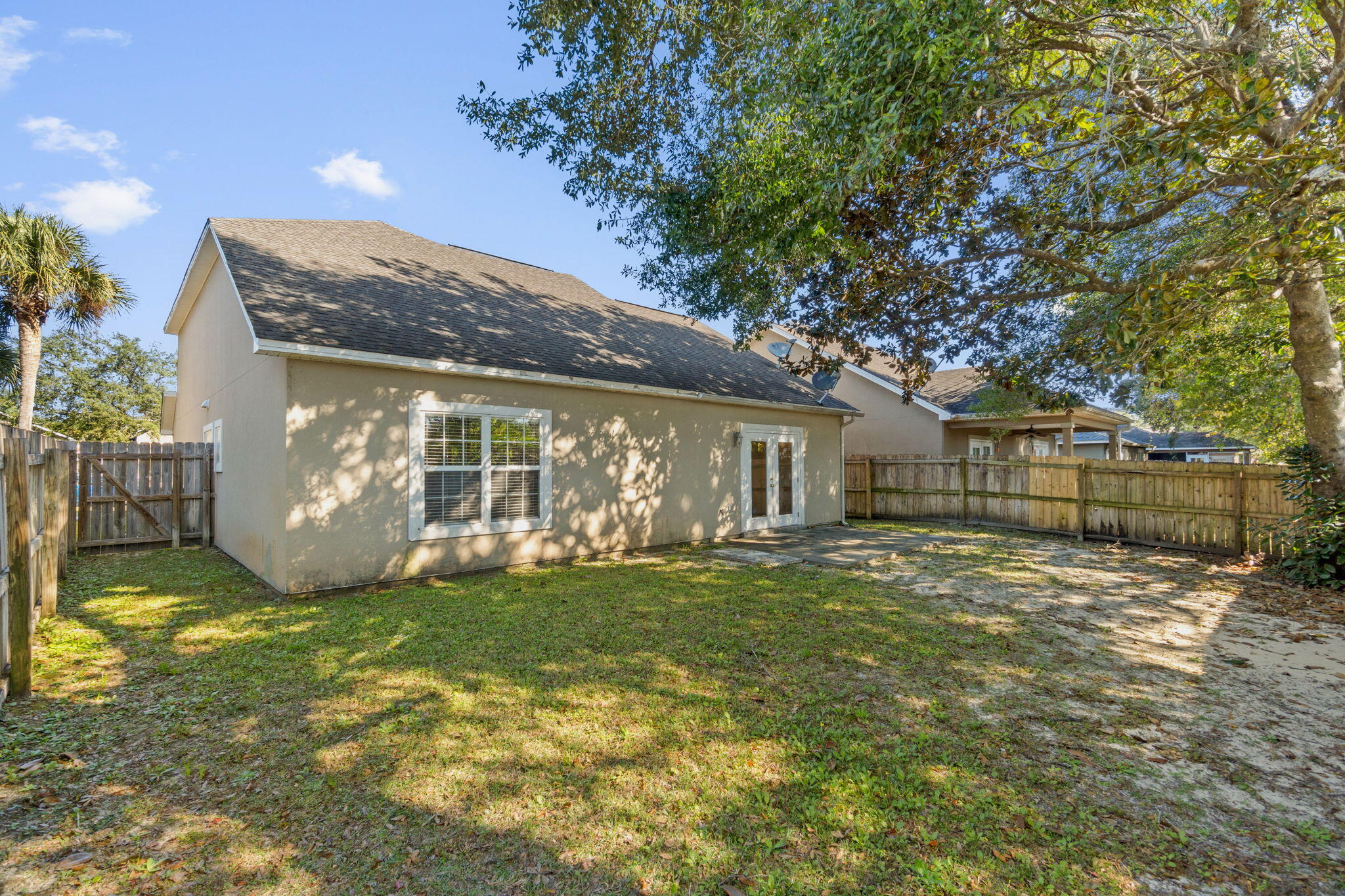 SUMMER PLACE - Residential Lease