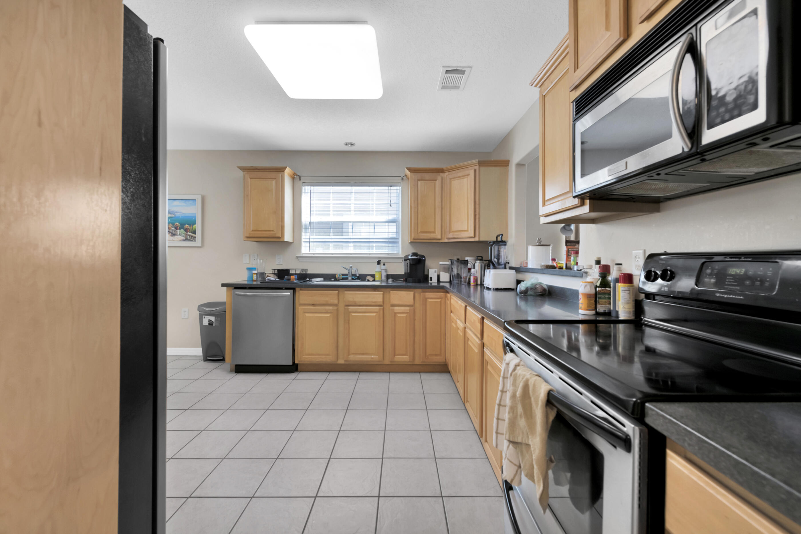 SUMMER PLACE - Residential Lease